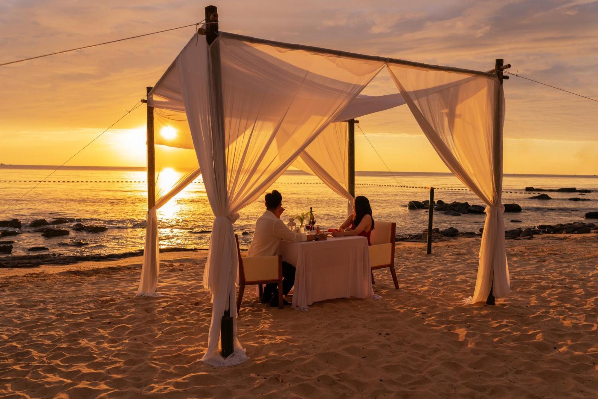 Resort The Shells & 5*