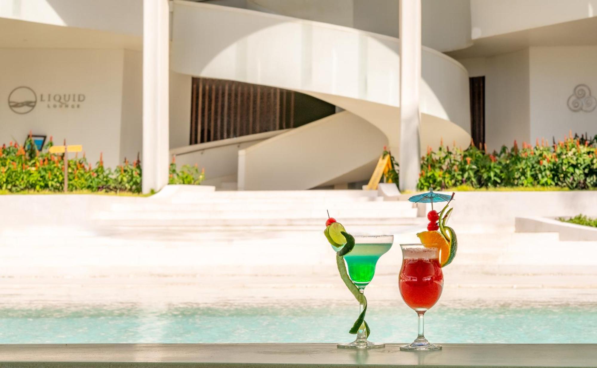 Resort The Shells & Phú Quốc