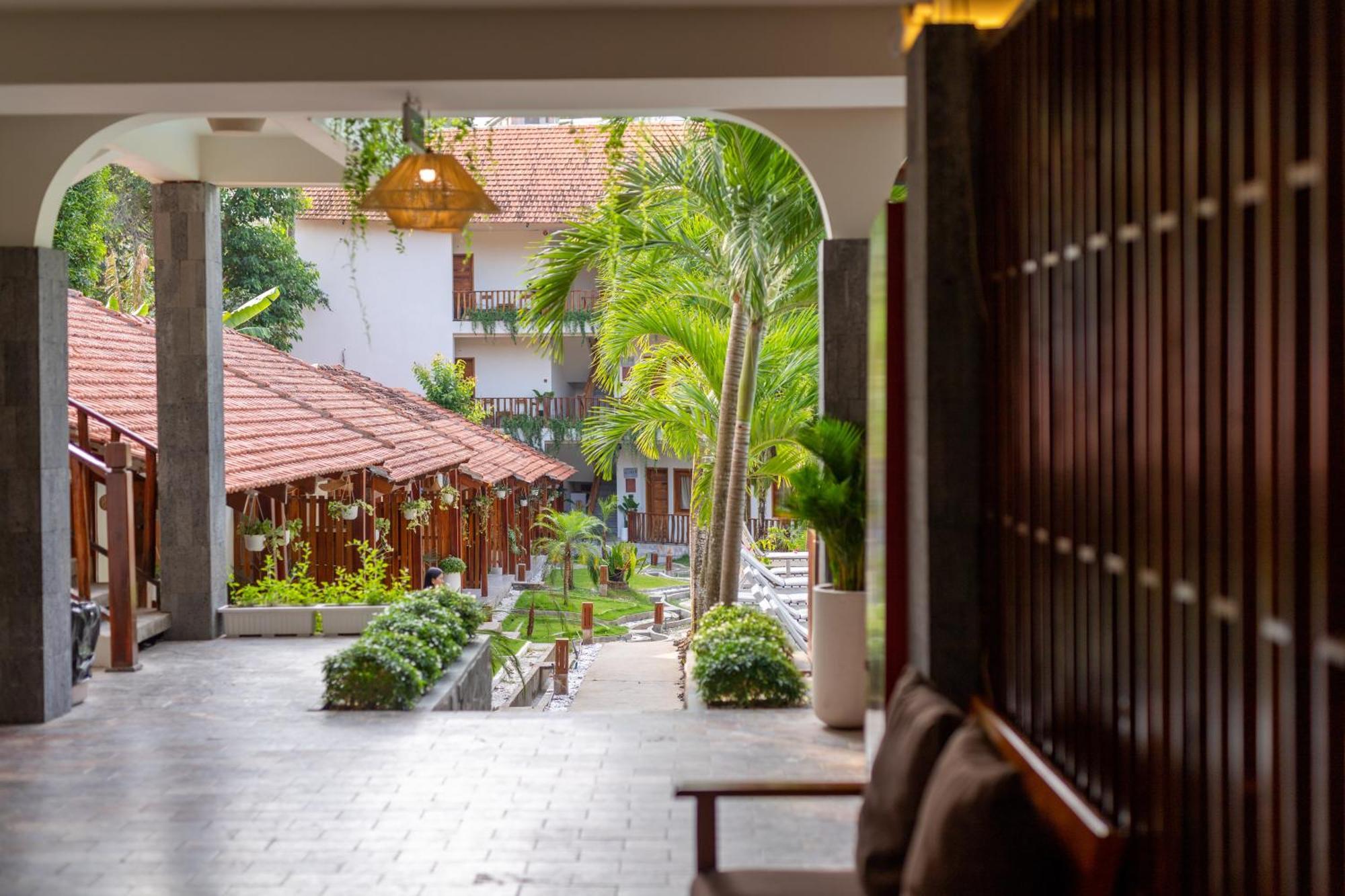 Bauhinia Resort & Spa Phu Quoc 4*