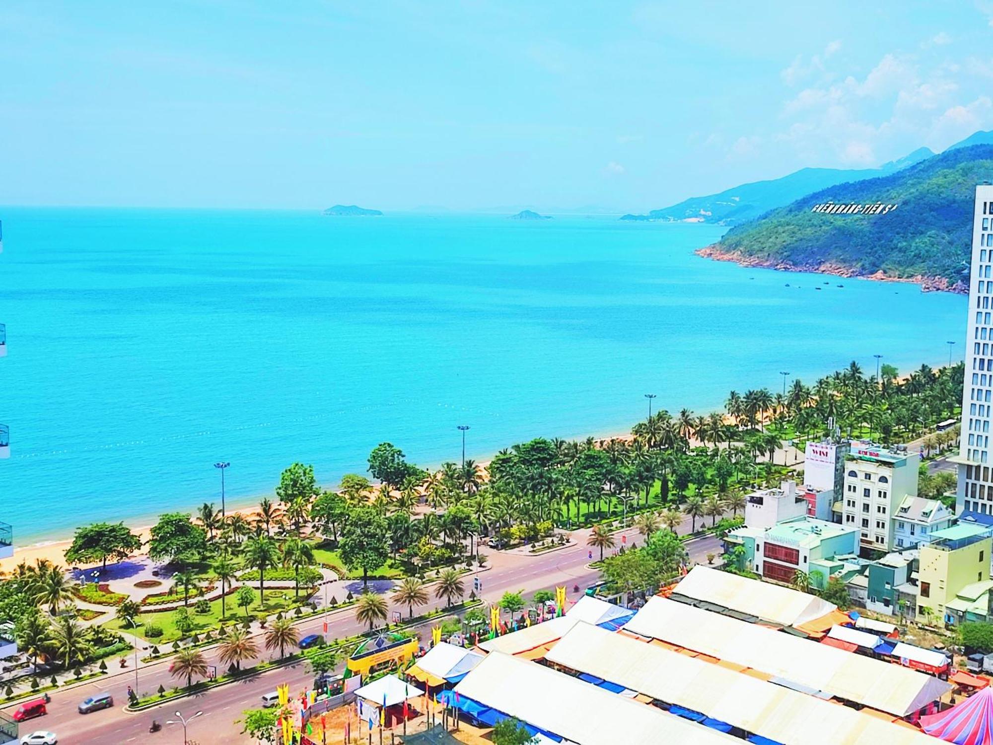 Căn hộ Flc Sea Tower 2 Giường đôi 49m2 *
