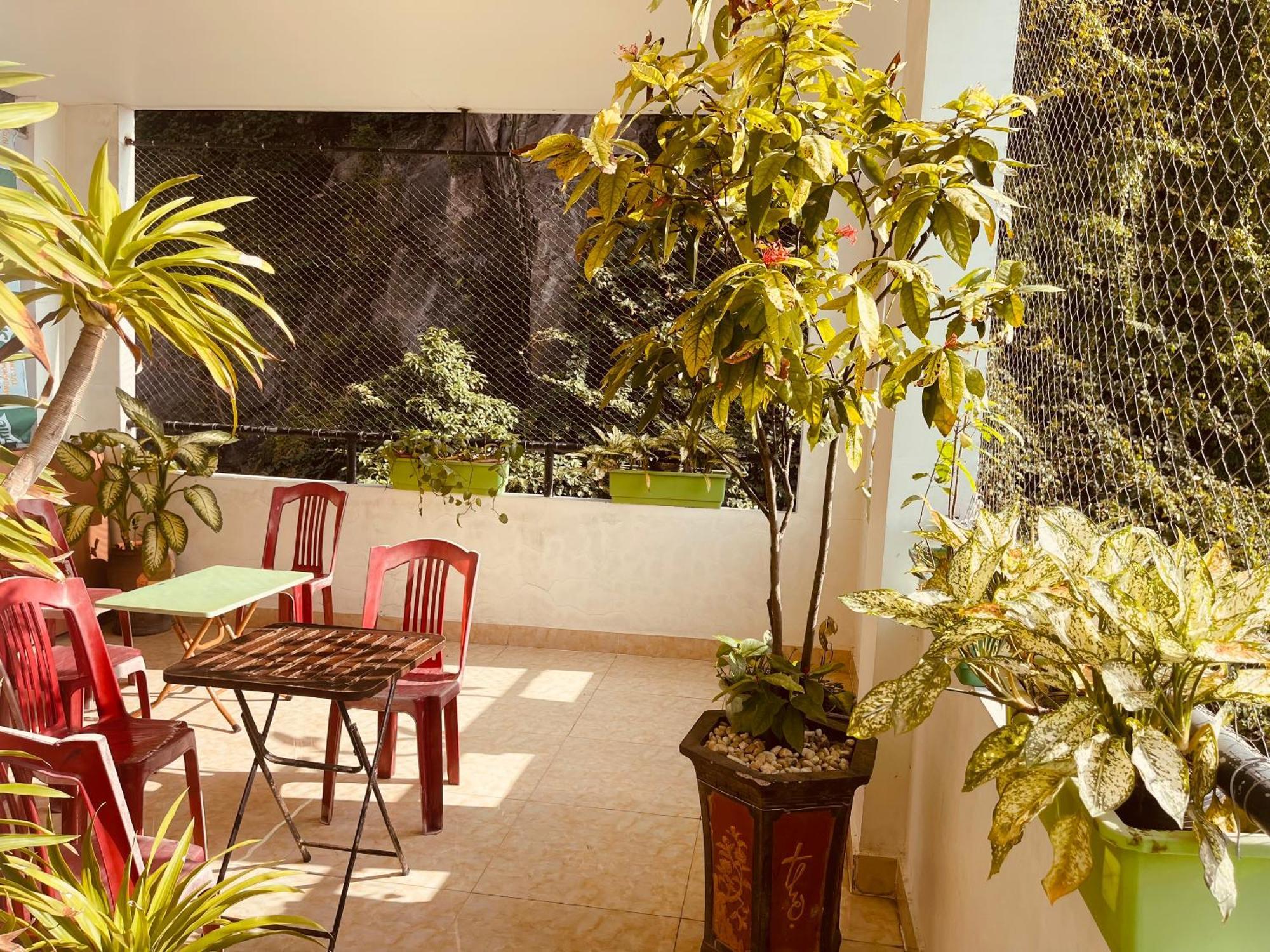 Hotel Catba Sky View Dong Khe Sau