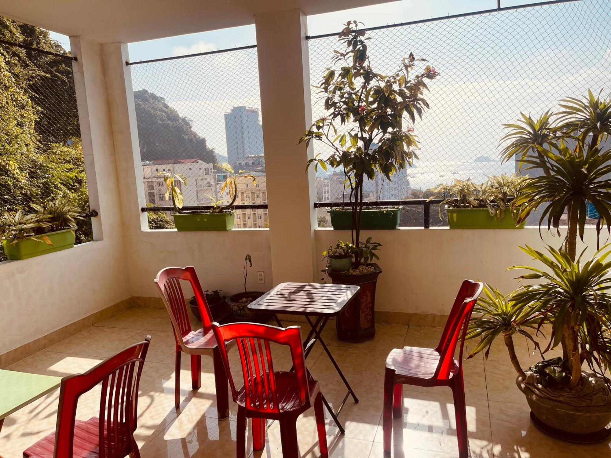 Hotel Catba Sky View Dong Khe Sau