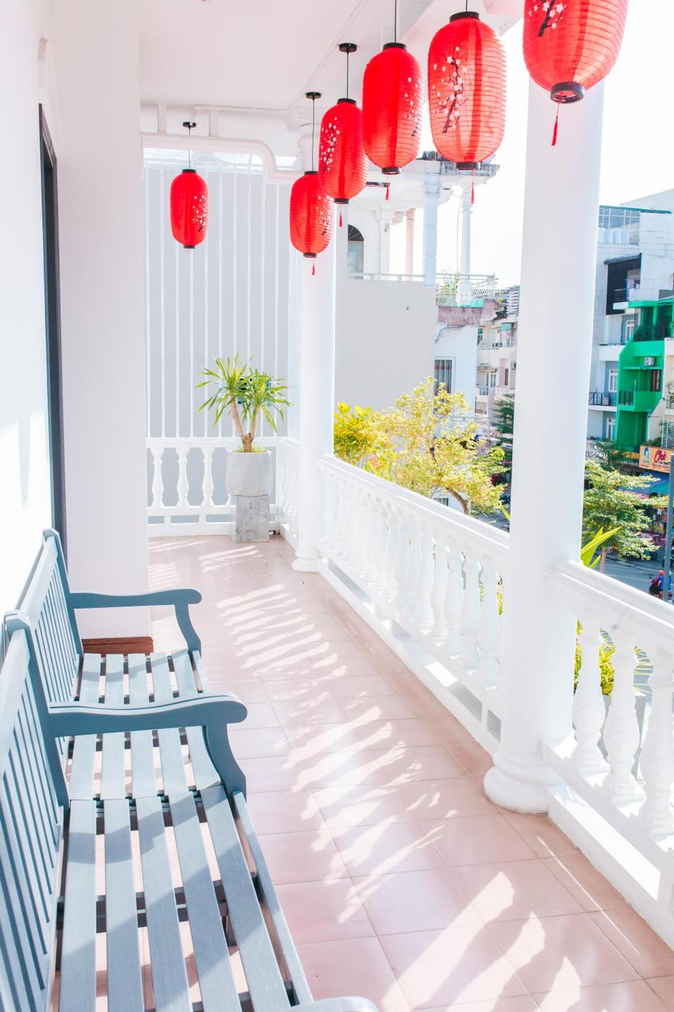 Sam Guest house *