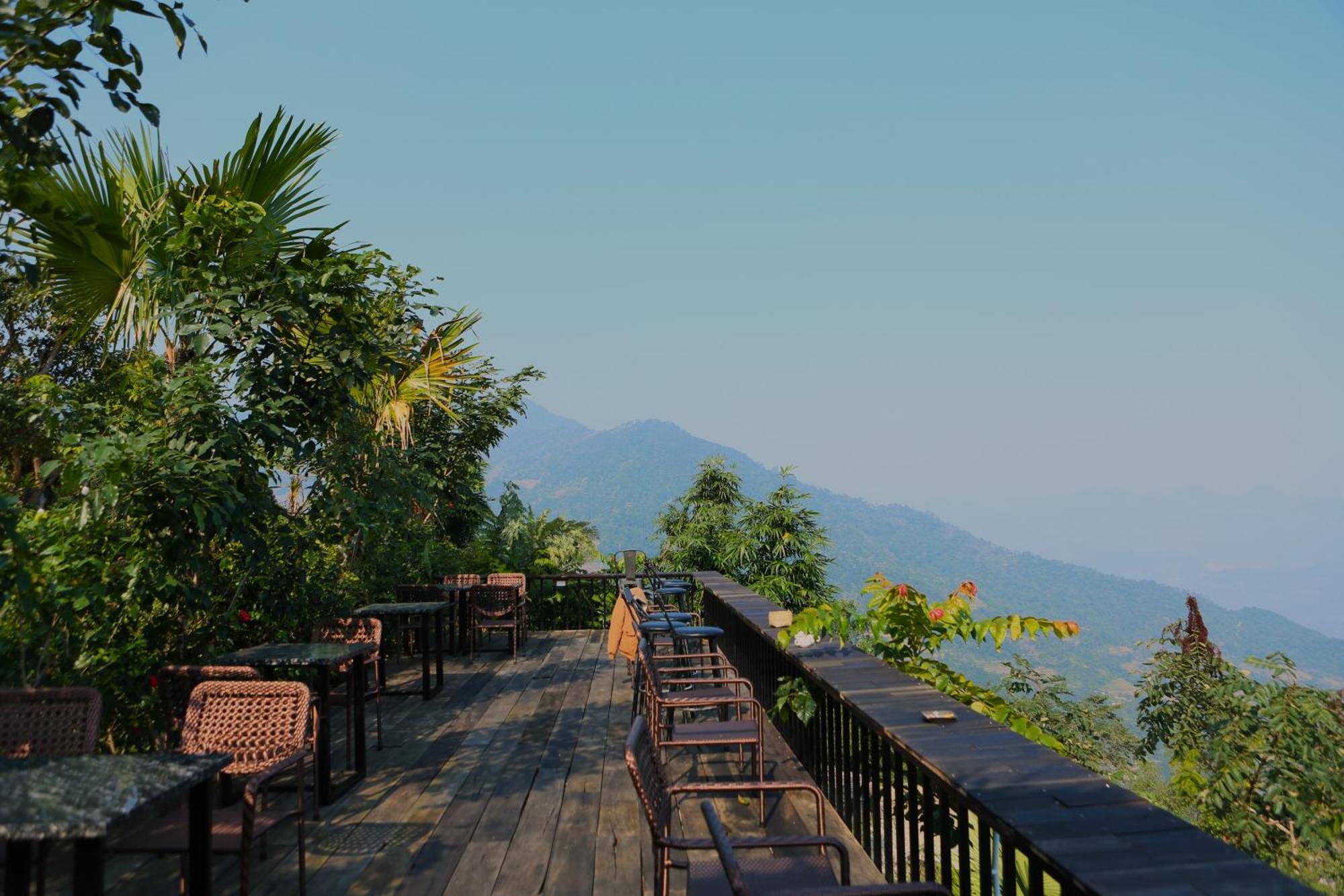 Lodge Tvpalm Ha Giang