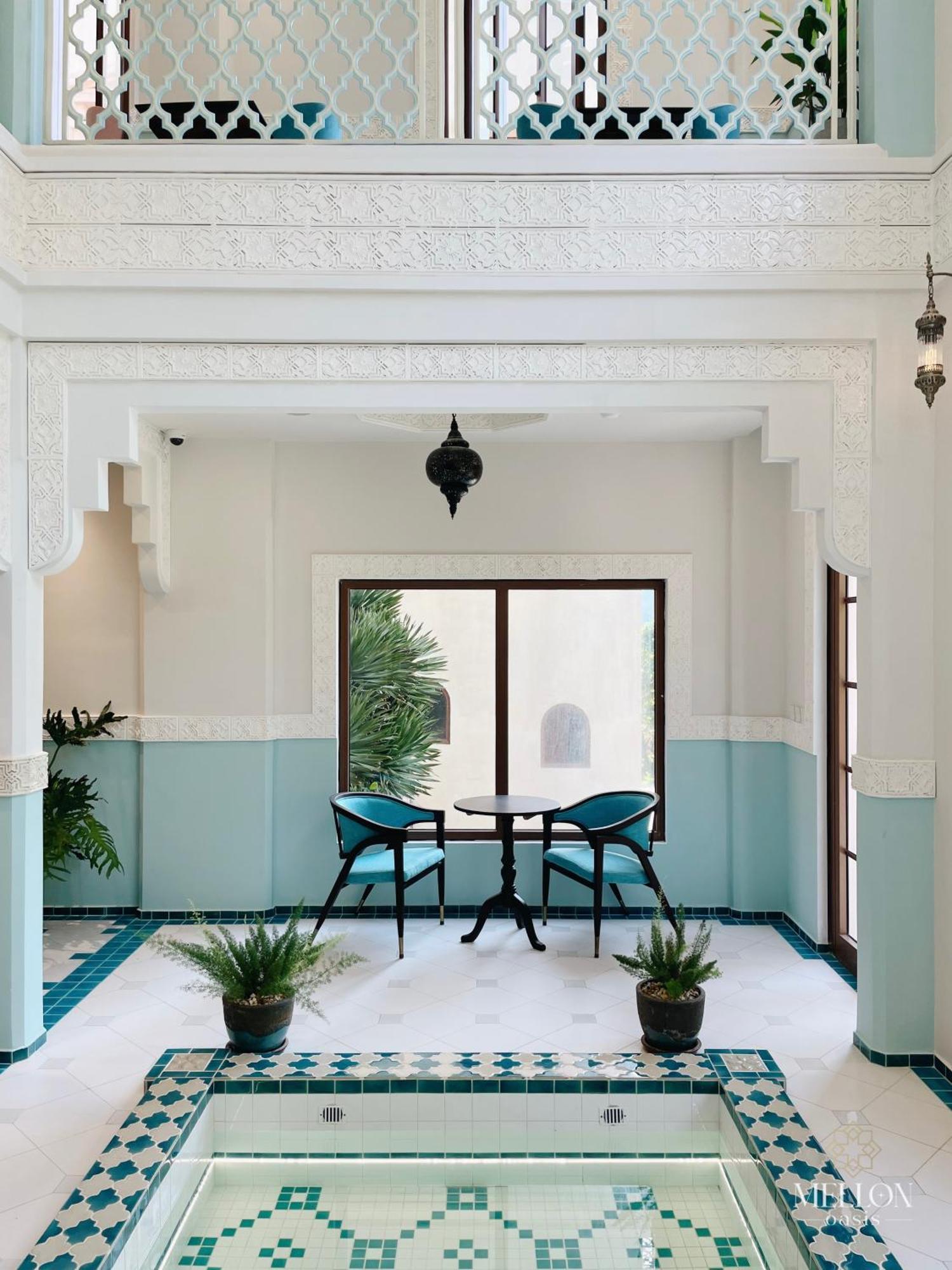 Mellon Oasis Hotel