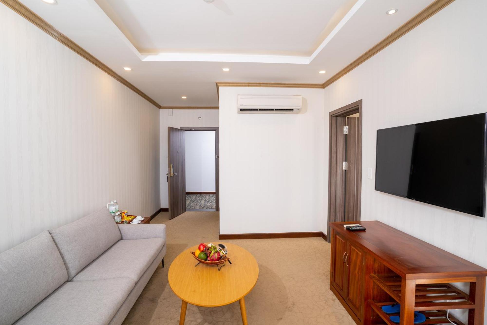 Hotel Navy Cam Ranh