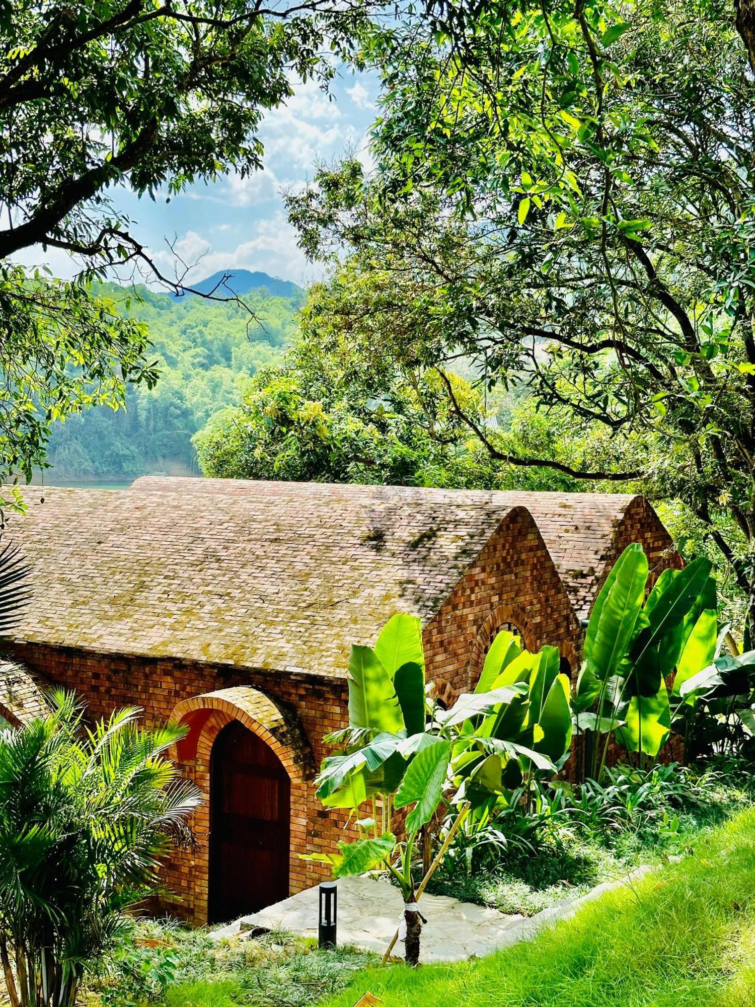 Maida Resort *