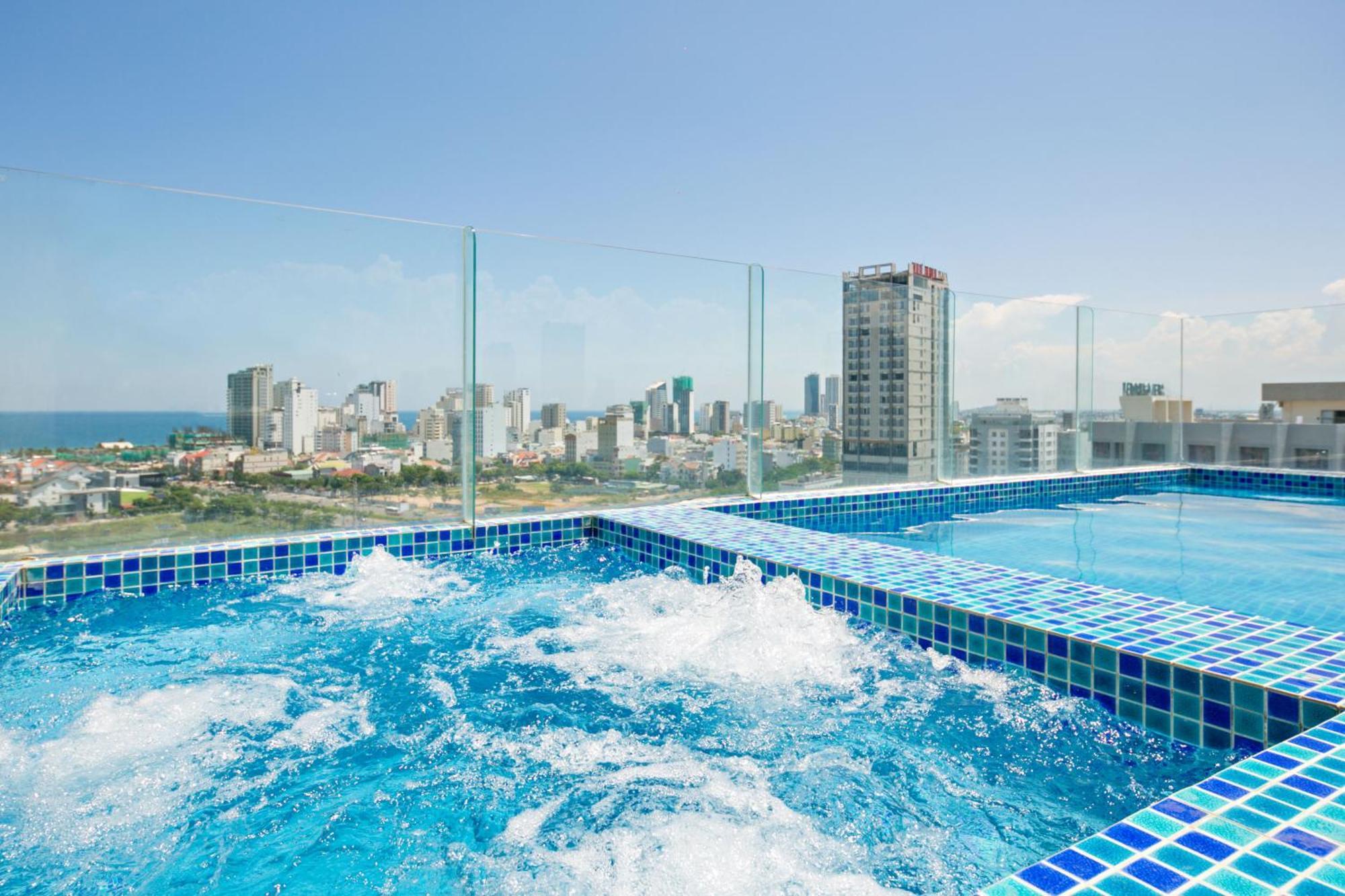 Bliss Luxury Hotel 4*