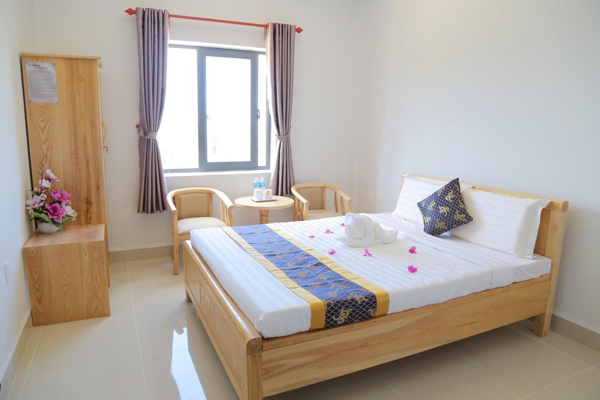 Hotel Bien Dong Dao Phu Quy Cu Lao Thu