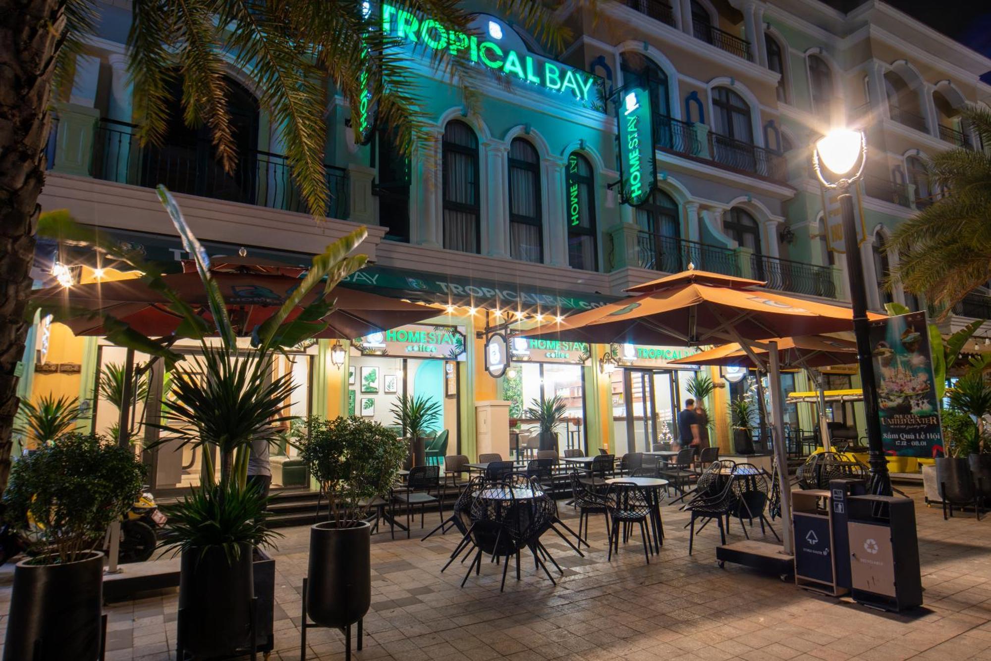 Tropical Bay Grand World 3* Phú Quốc