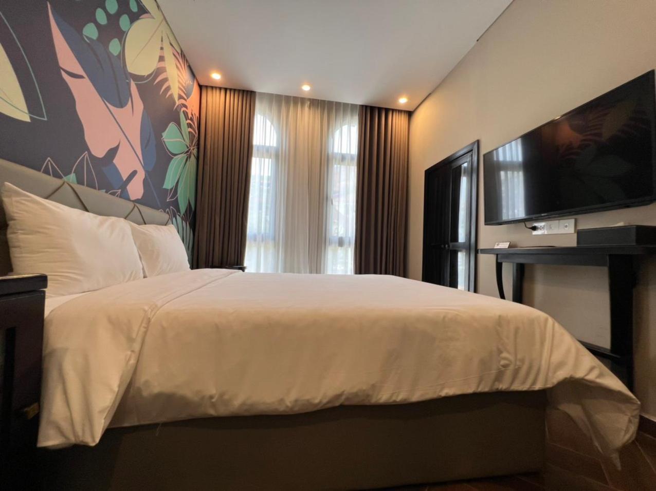Hotel Tropical Bay Grand World