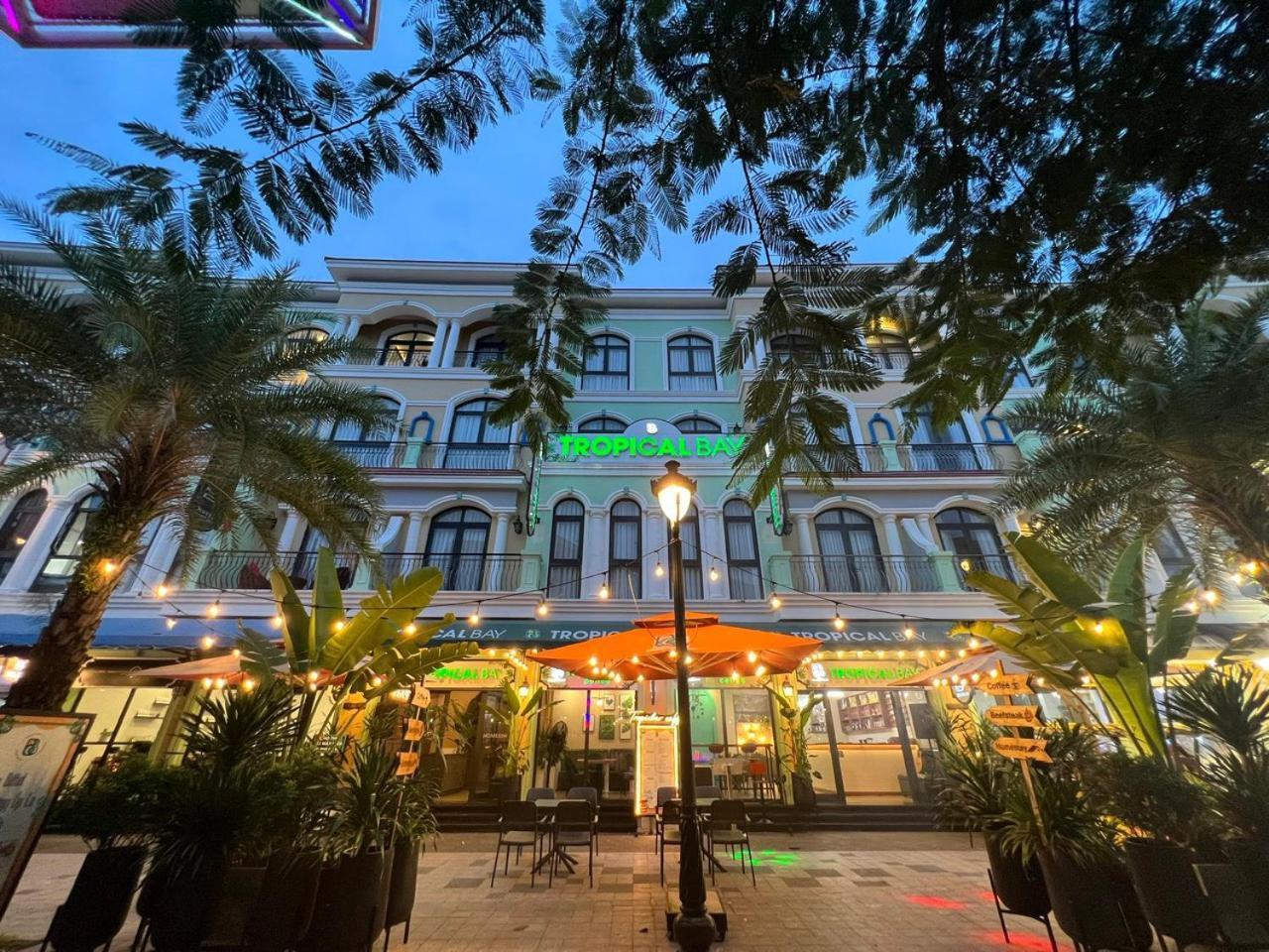 Hotel Tropical Bay Grand World Phú Quốc