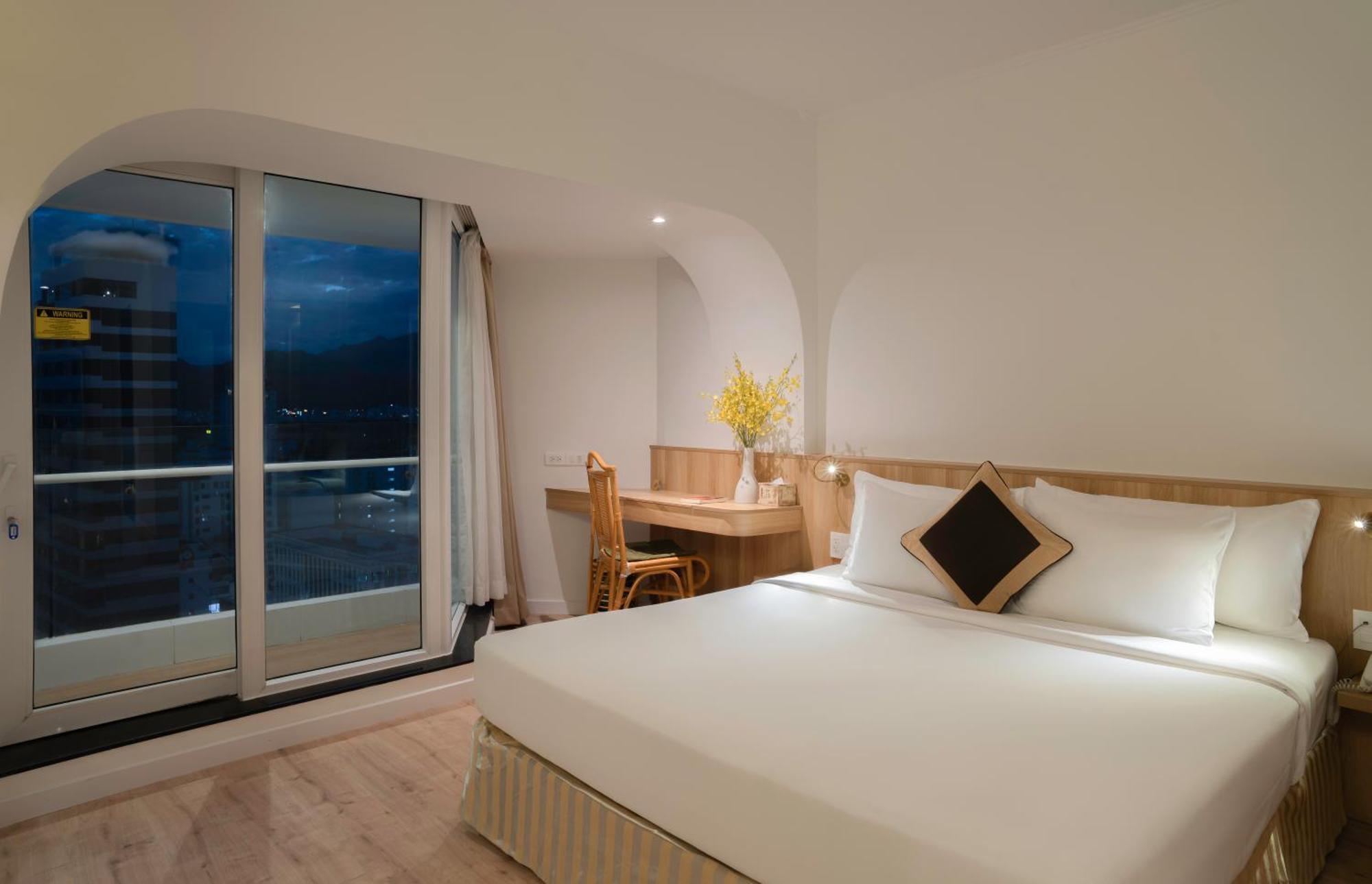 Khách sạn World Nha Trang
