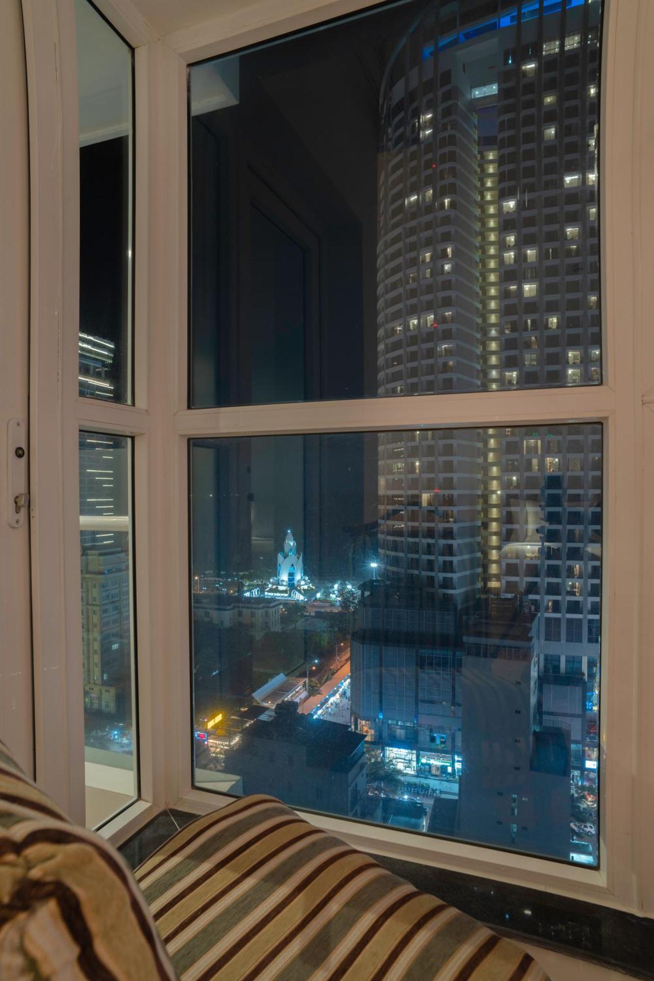 World Khách sạn 4*