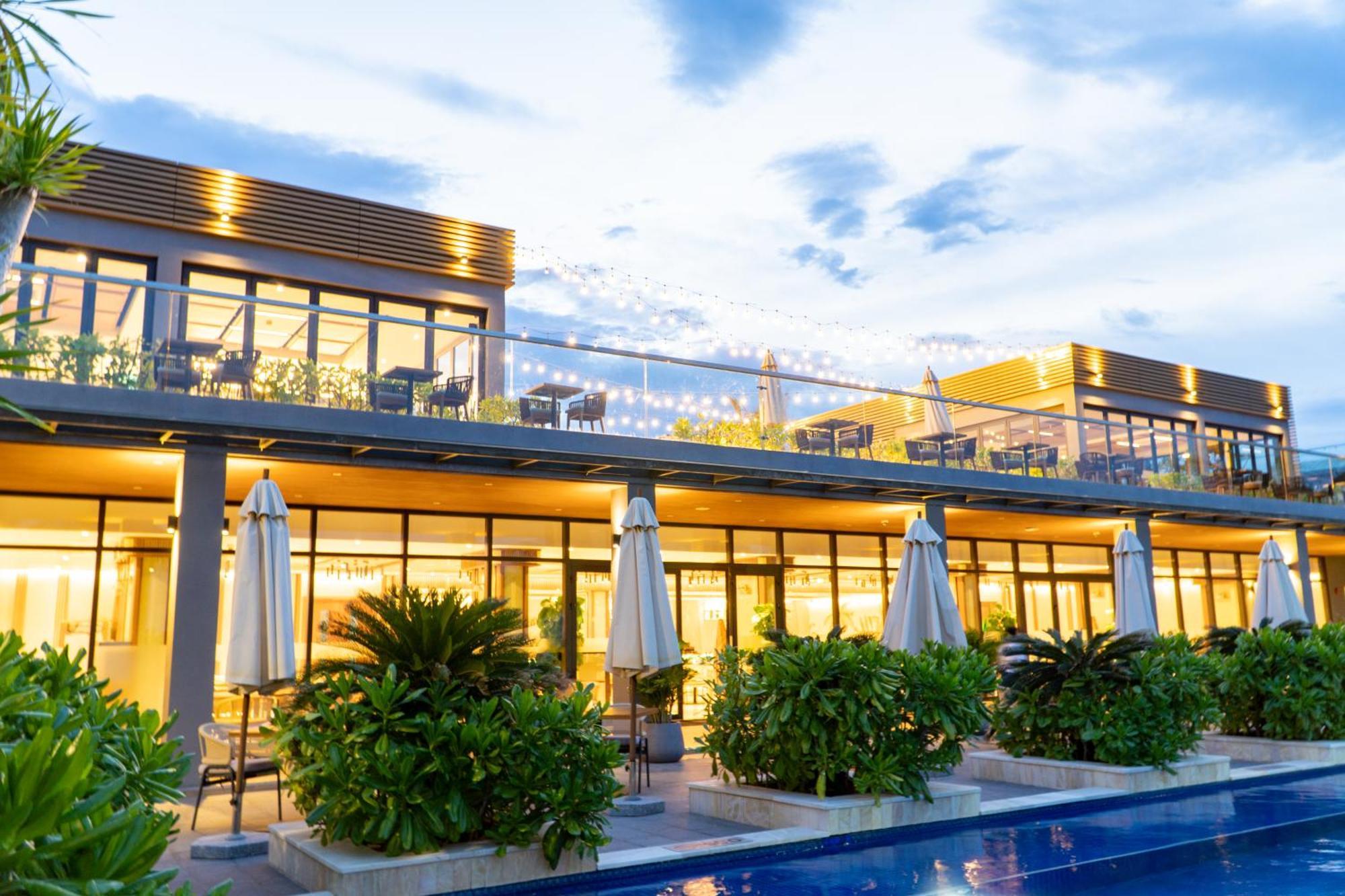 Mysterio Pool & * Cam Ranh