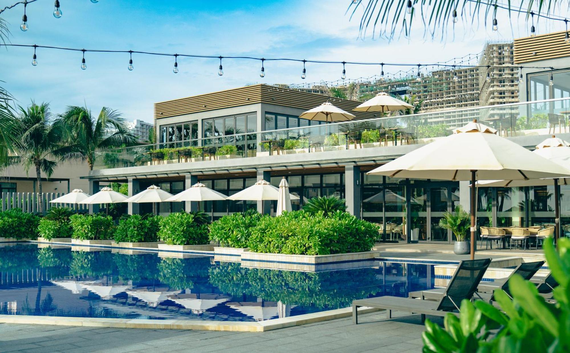 Mysterio Pool & * Cam Ranh