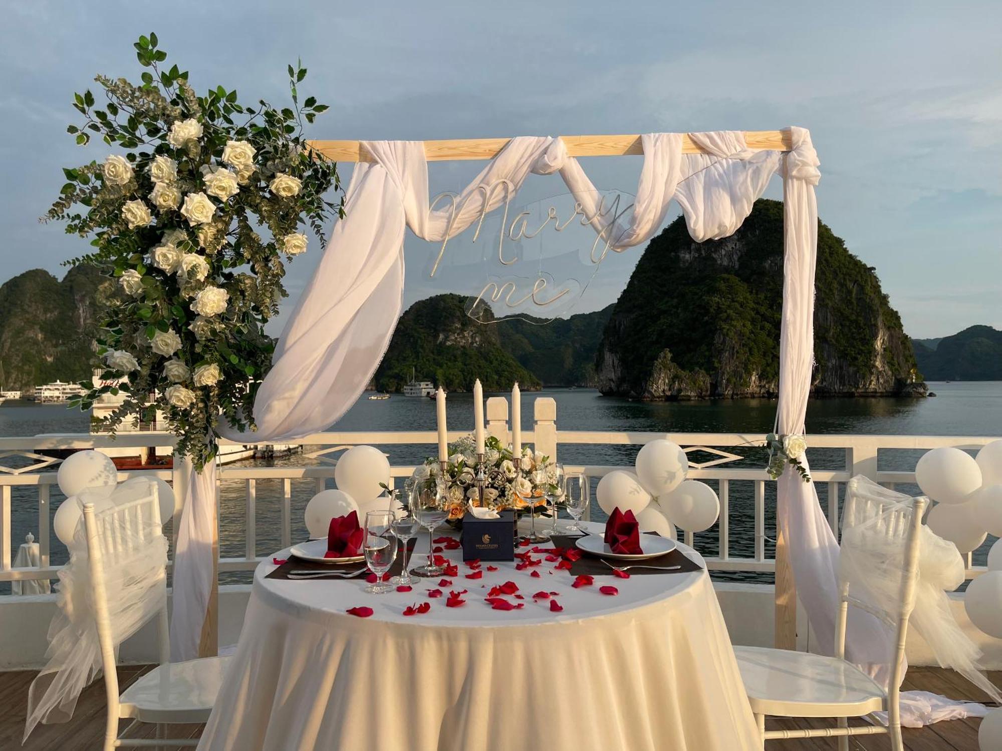Khách sạn Mila Cruises