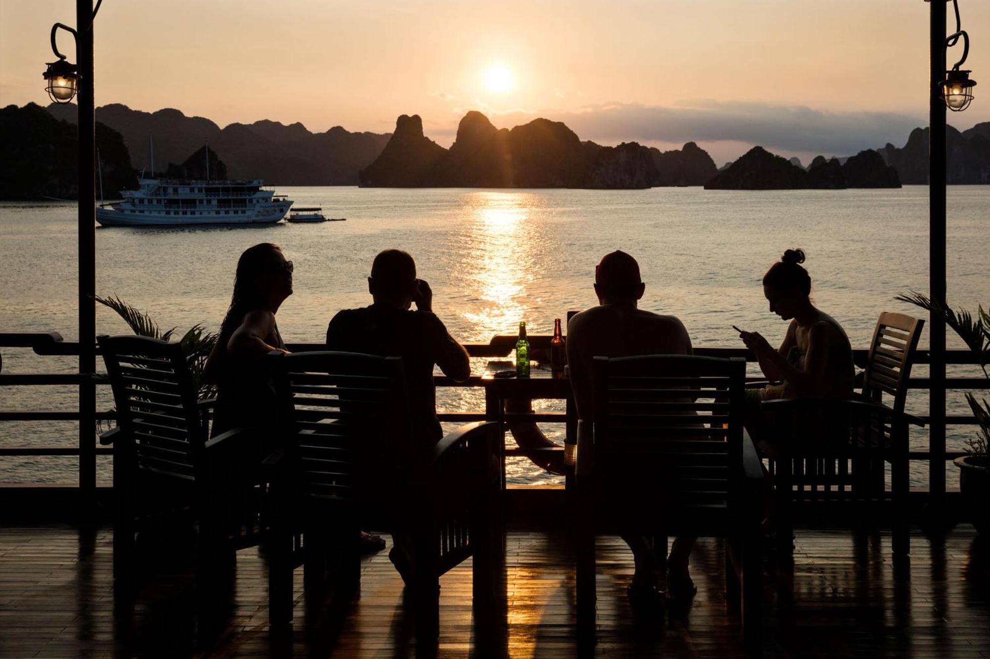 Mila Cruises Khách sạn