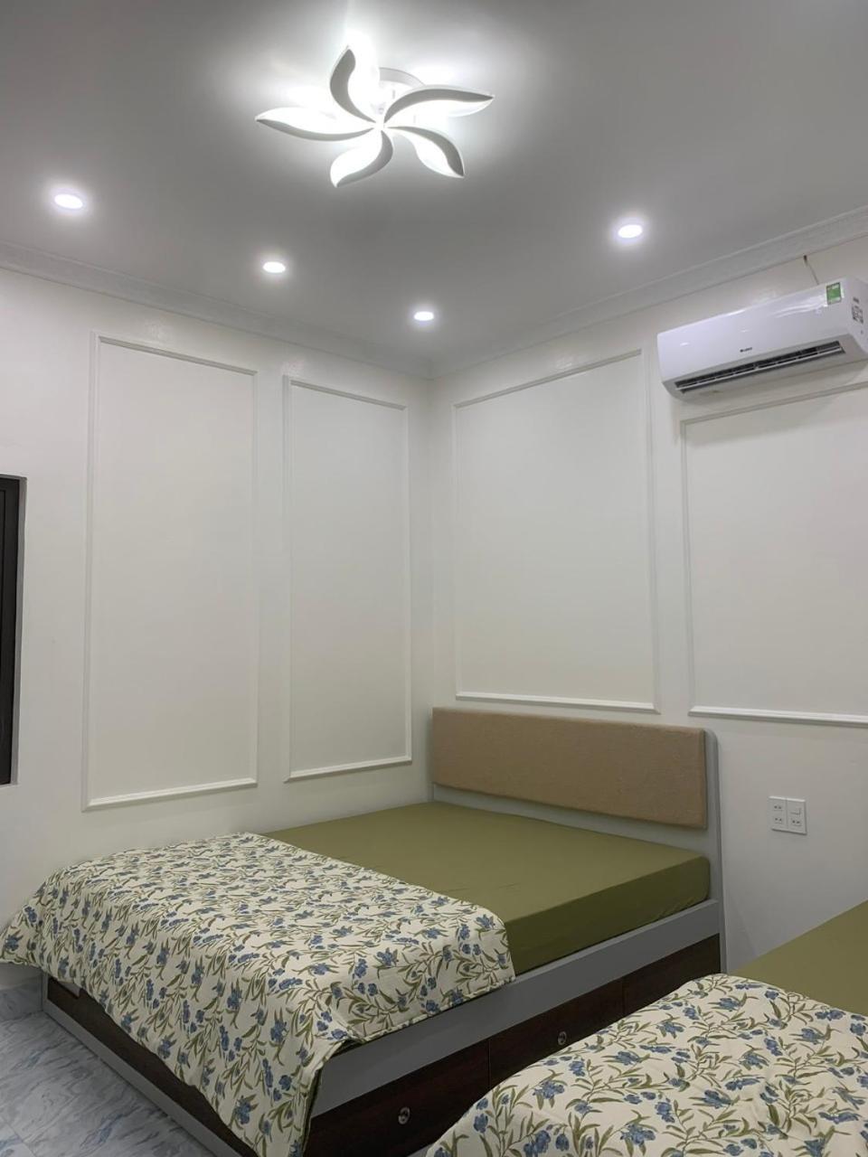 Rustic - Phong Nghi Gia Re Homestay