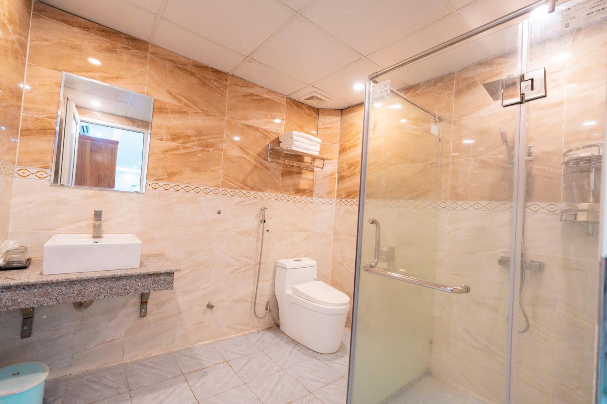 Resort Bien Dong Complex Luong Son (Hoa Binh)