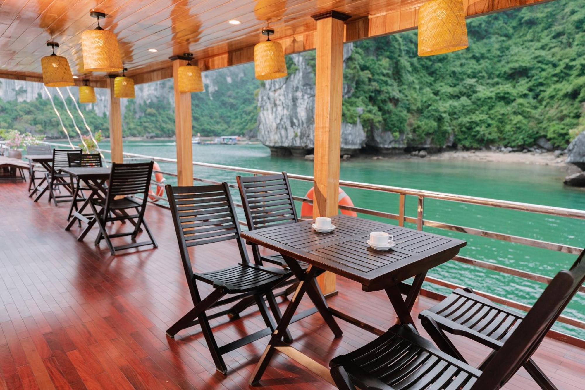 Daiichi Boutique Cruise Botel *