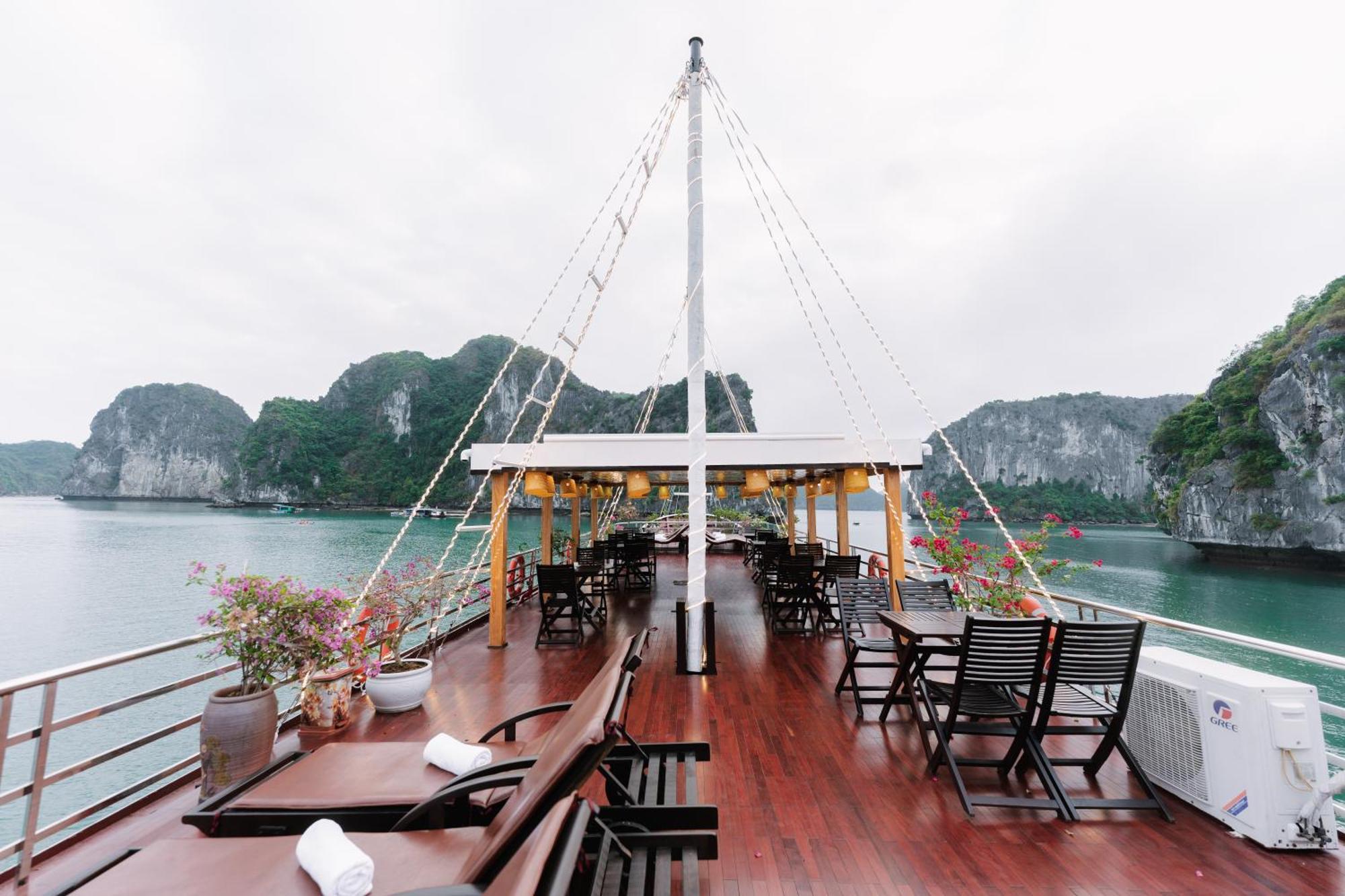 Botel Daiichi Boutique Cruise Chan Chau