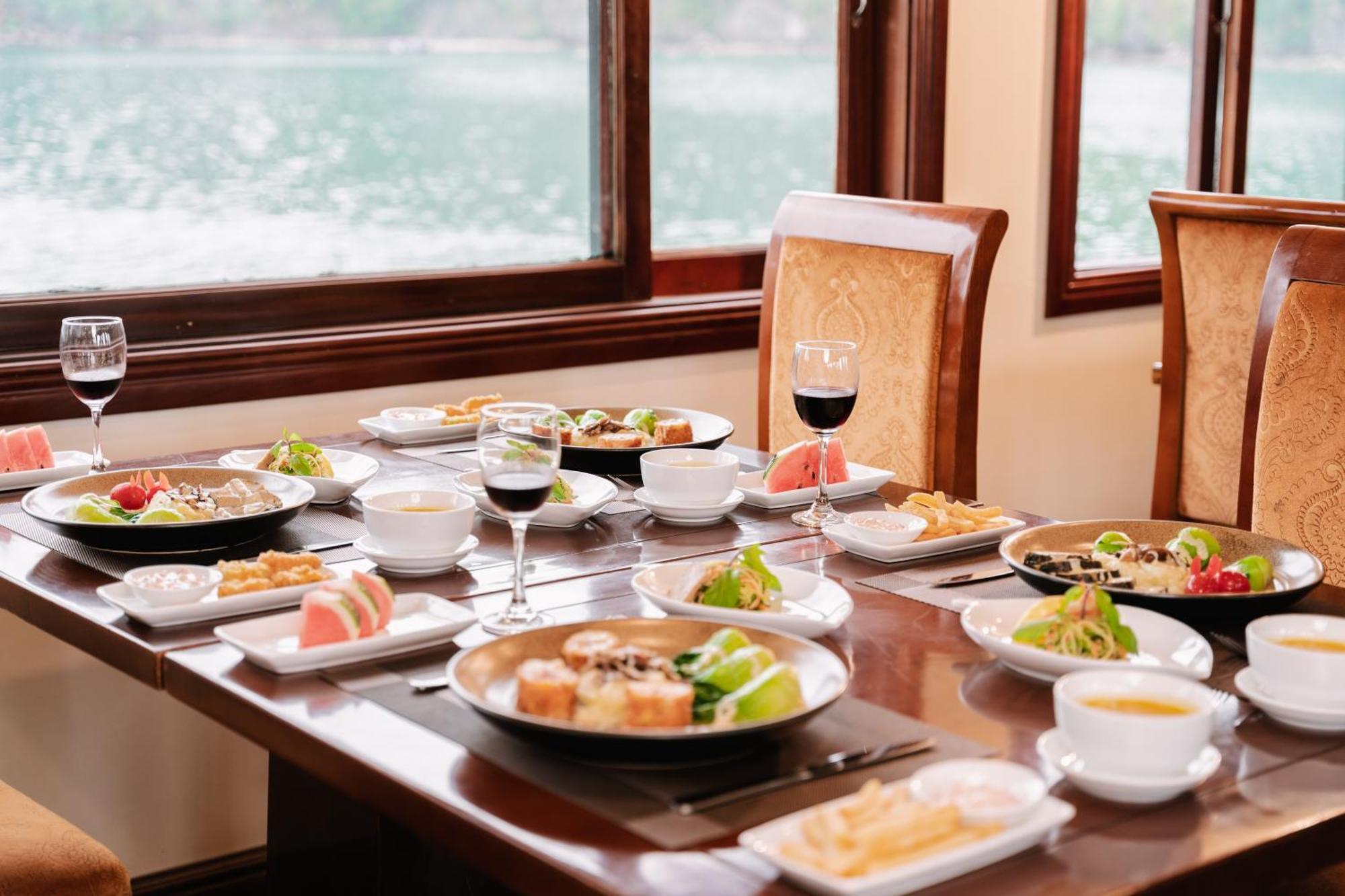 Daiichi Boutique Cruise Botel