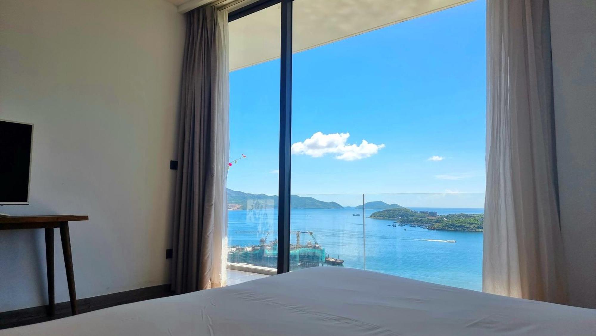 Villa Promotion Early Booker Ocean Front 500m2 With 4 Bedrooms And Swimming Pool *
