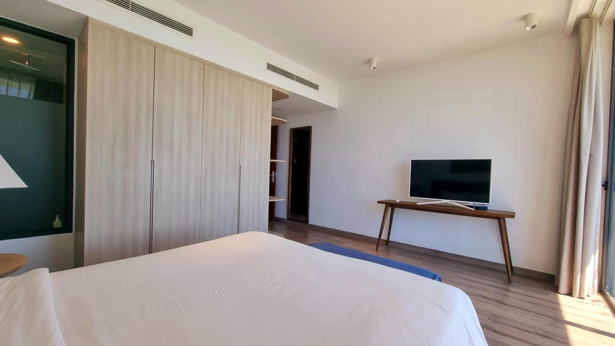 Promotion Early Booker Ocean Front 500m2 With 4 Bedrooms And Swimming Pool *
