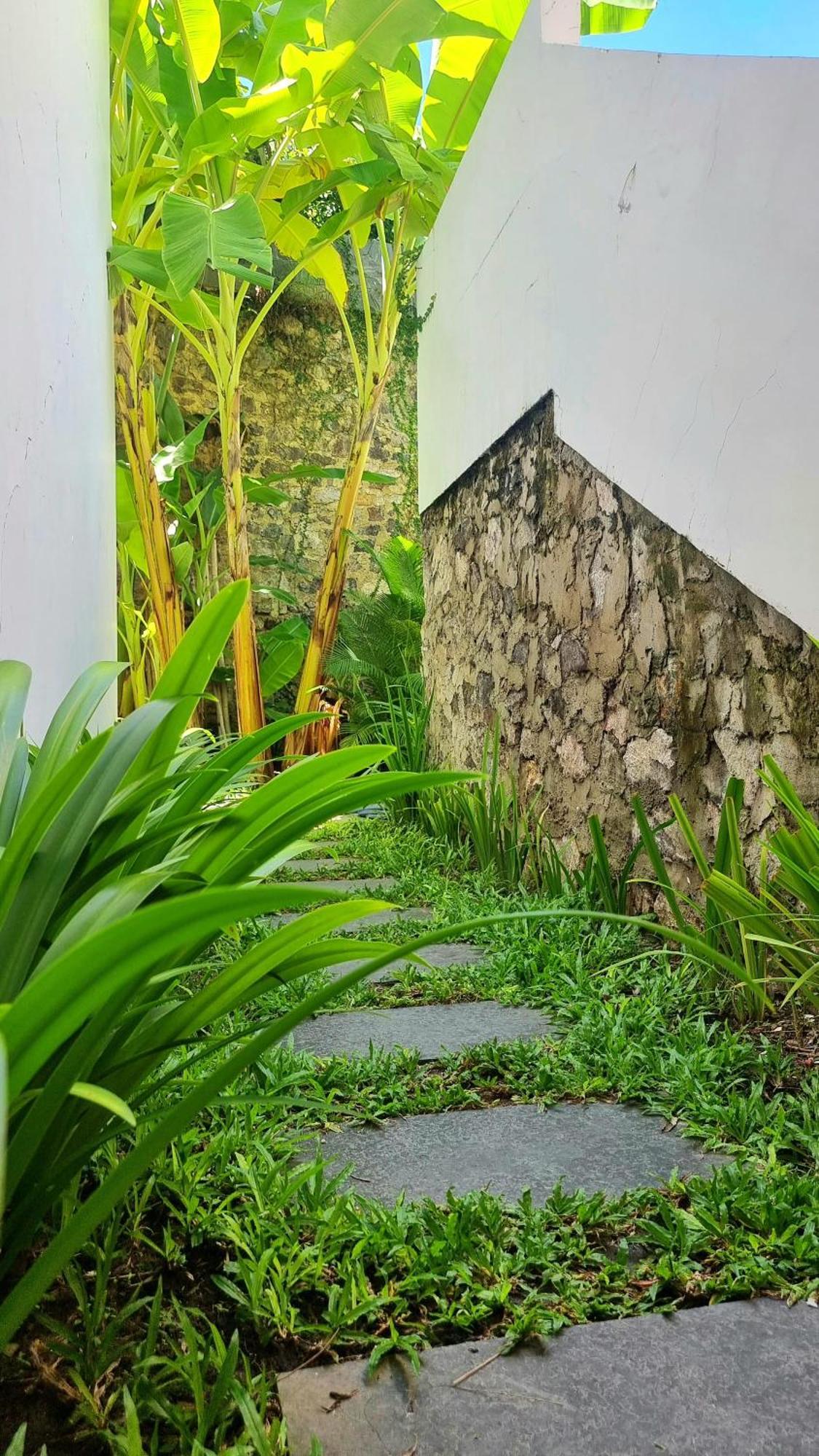 Promotion Early Booker Ocean Front 500m2 With 4 Bedrooms And Swimming Pool * Nha Trang