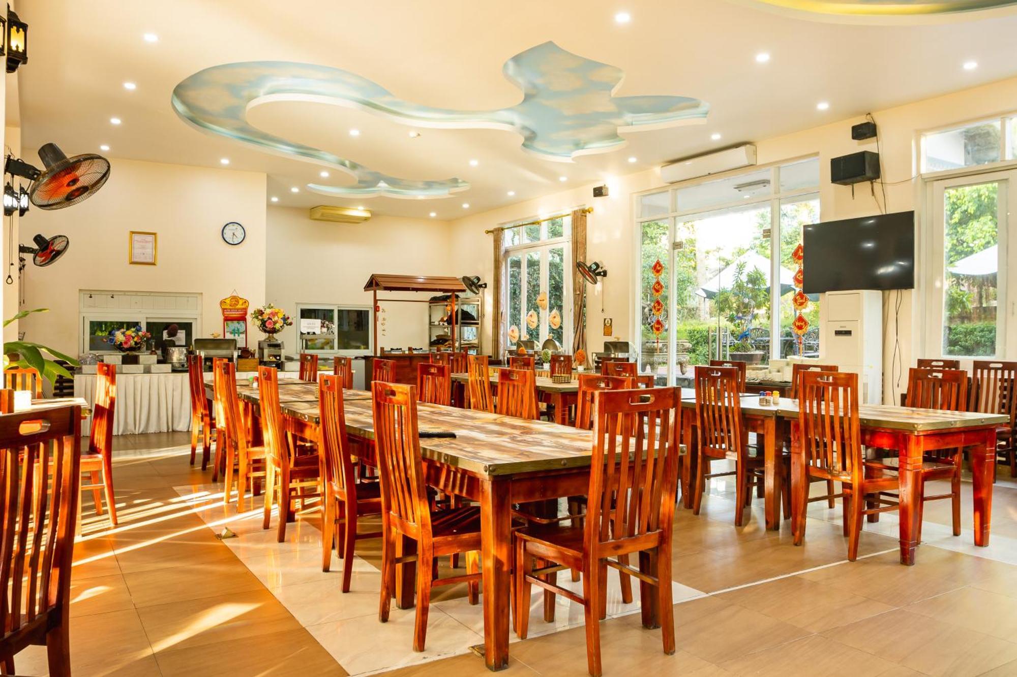 Phu & Resort