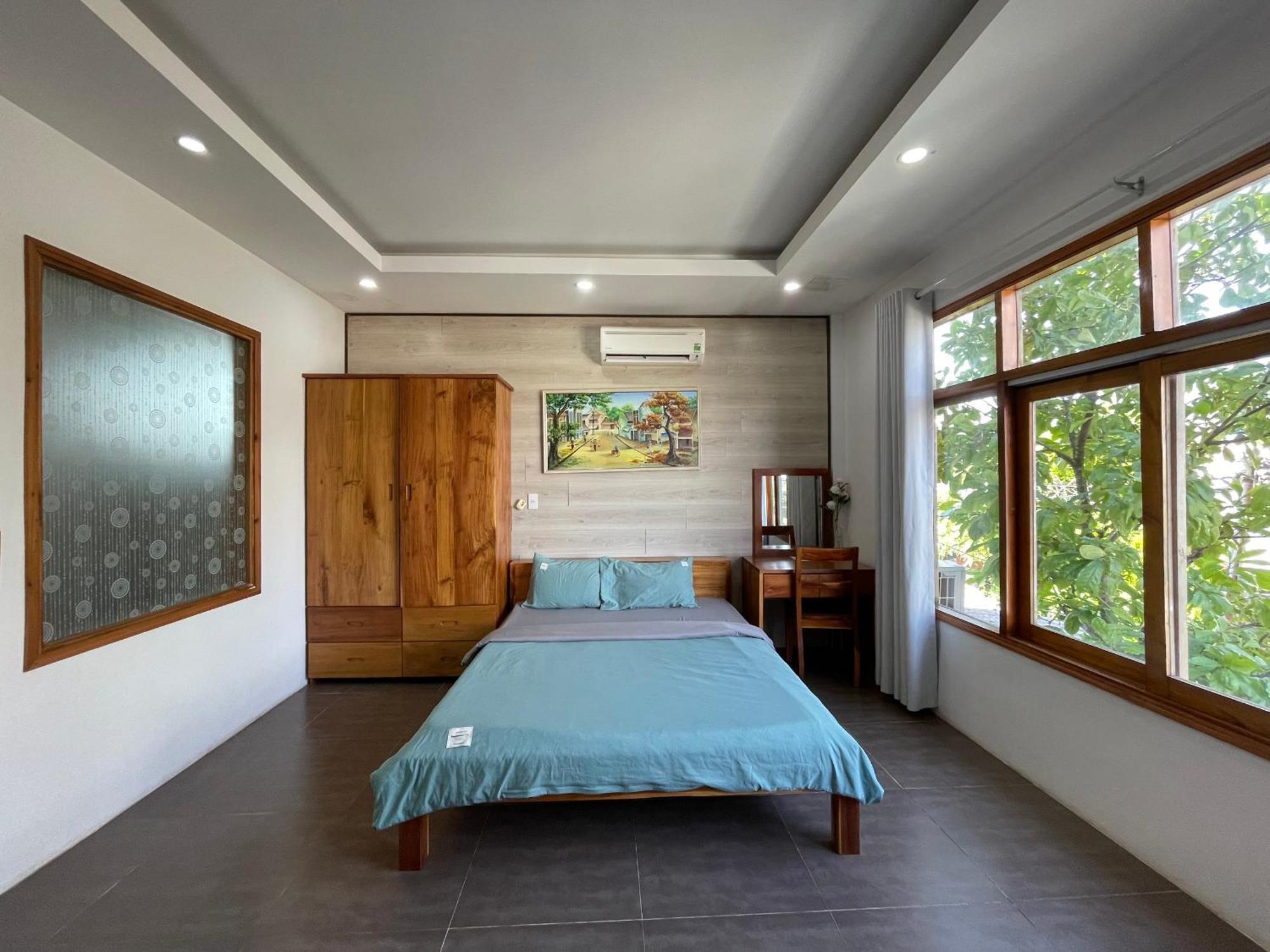 Guest house Chill House By The *