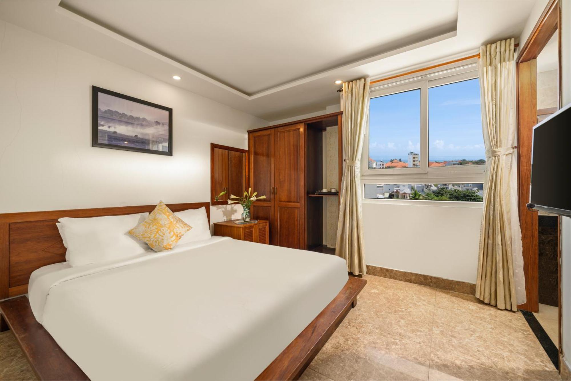 Titan Hotel Da Nang