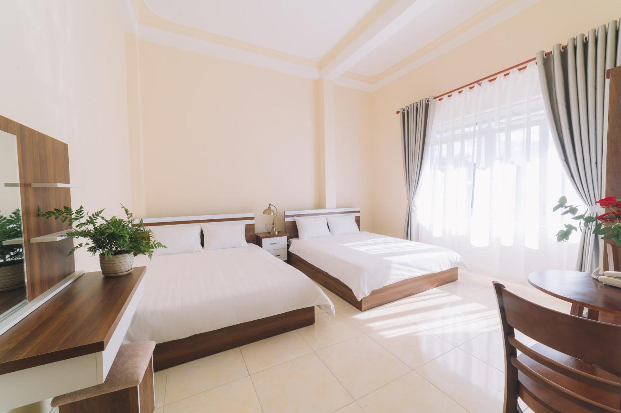 Hotel Khach San Phat Loi