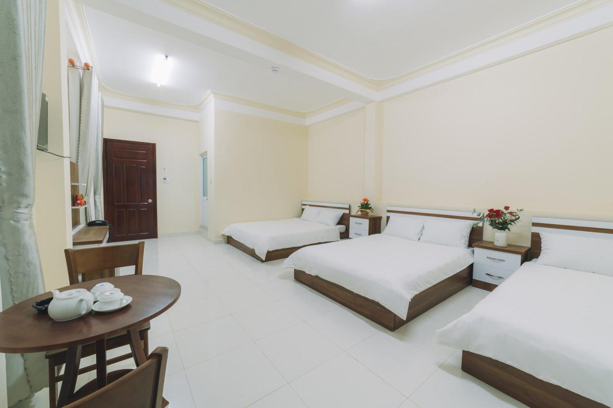 Khach San Phat Loi Hotel *