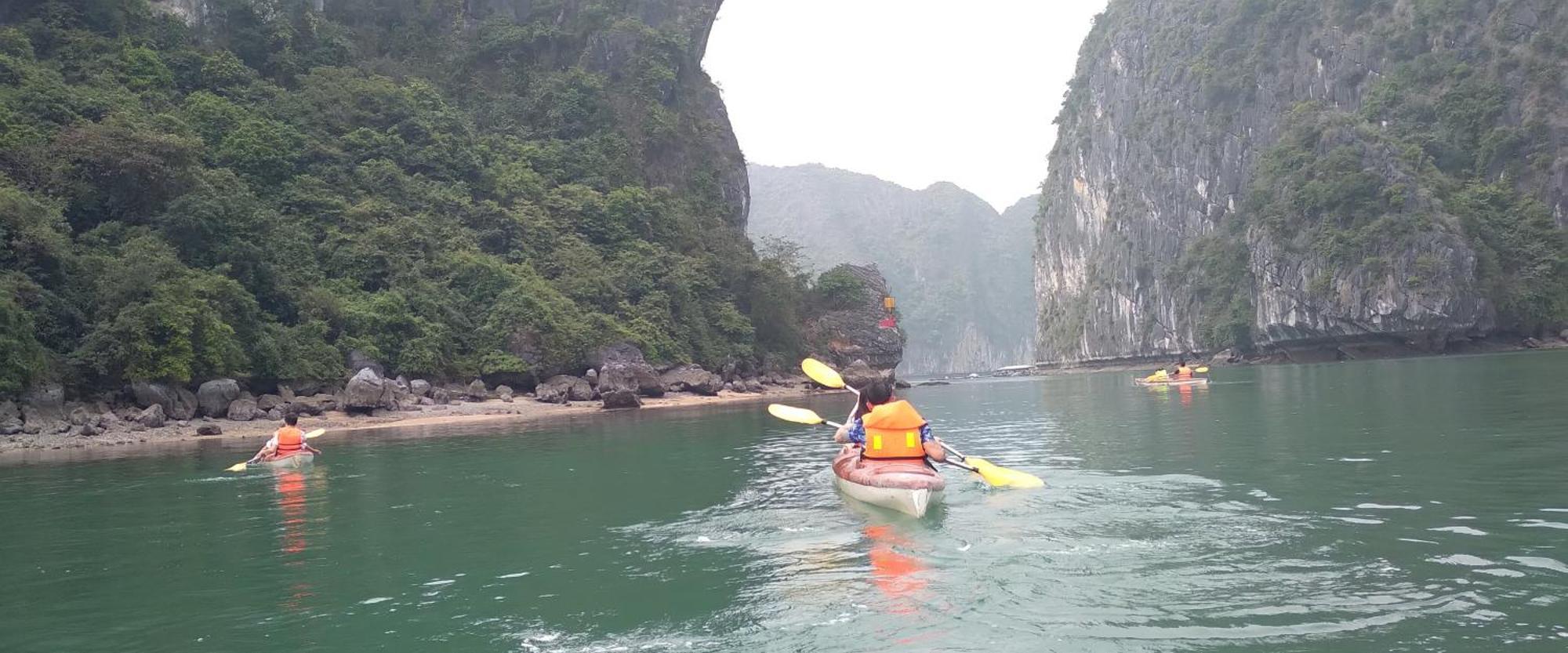 Cat Ba Victory Hotel 3*