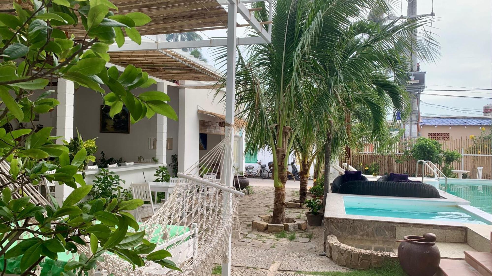 Hotel A L Y S S A Seaside Muine Mui Ne