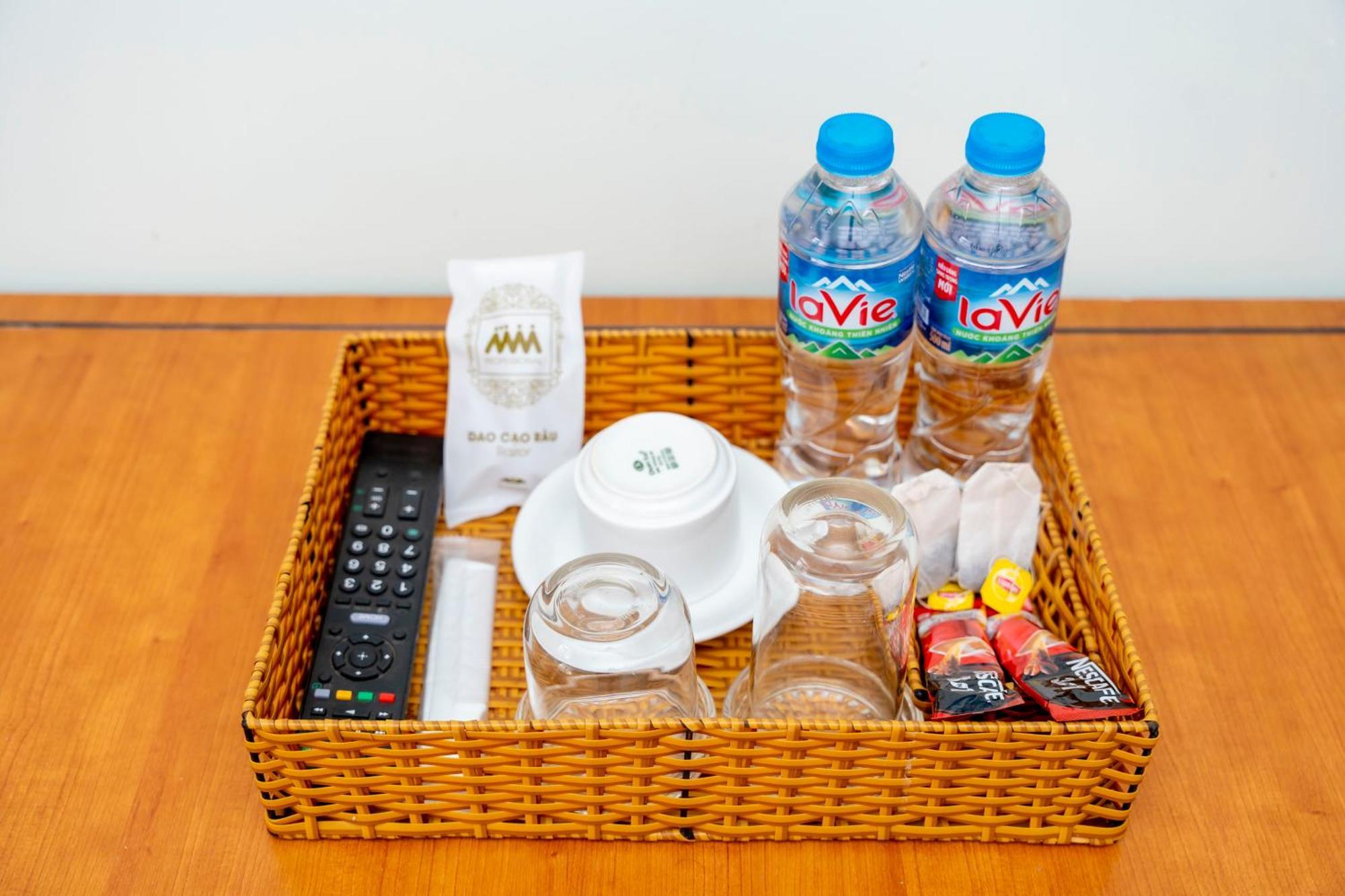 Tnh Khách sạn