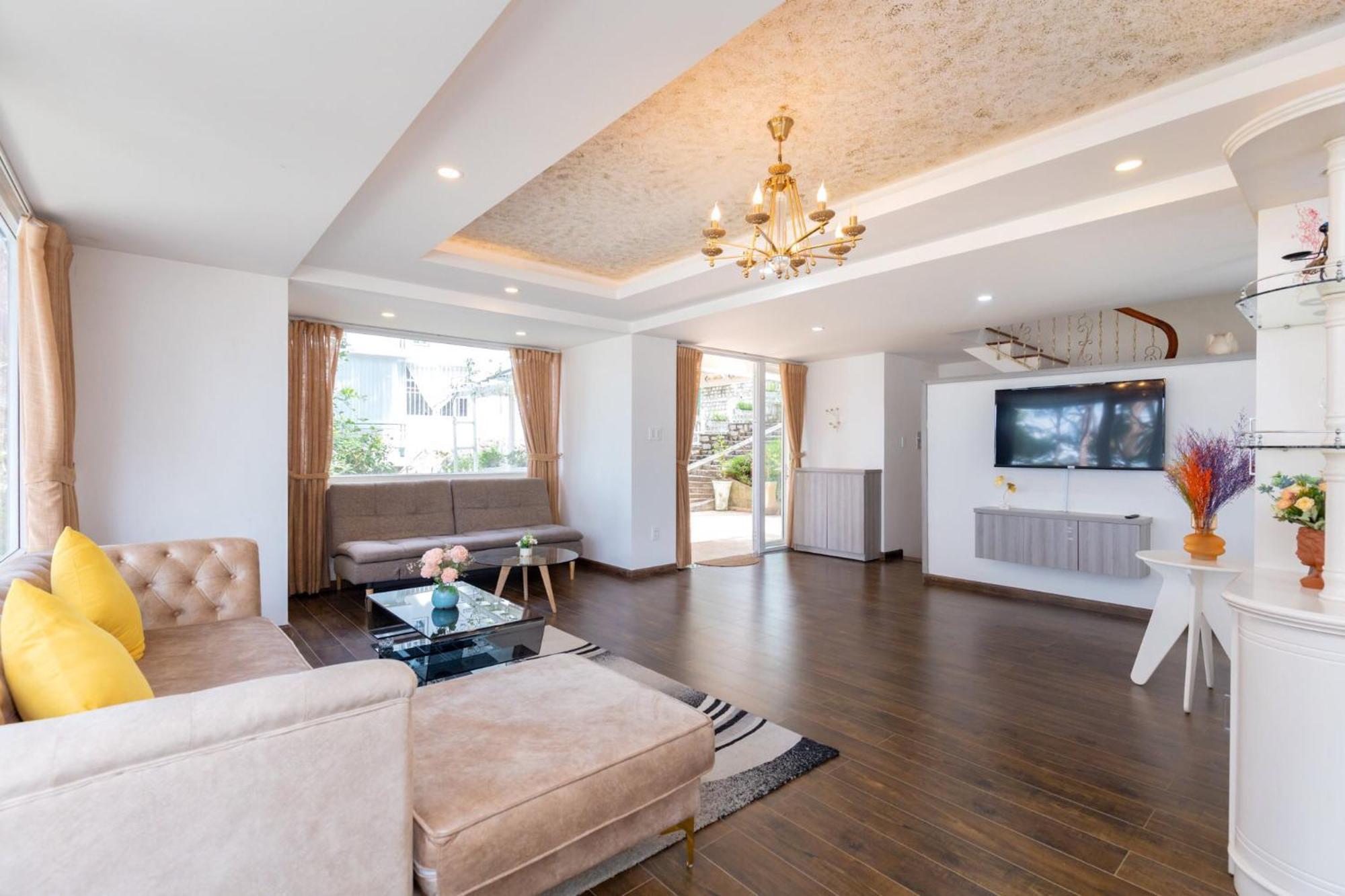 Luxury Khoi Nghia Bac Son Gan Cho Dem - Gan Ho Xuan Huong
