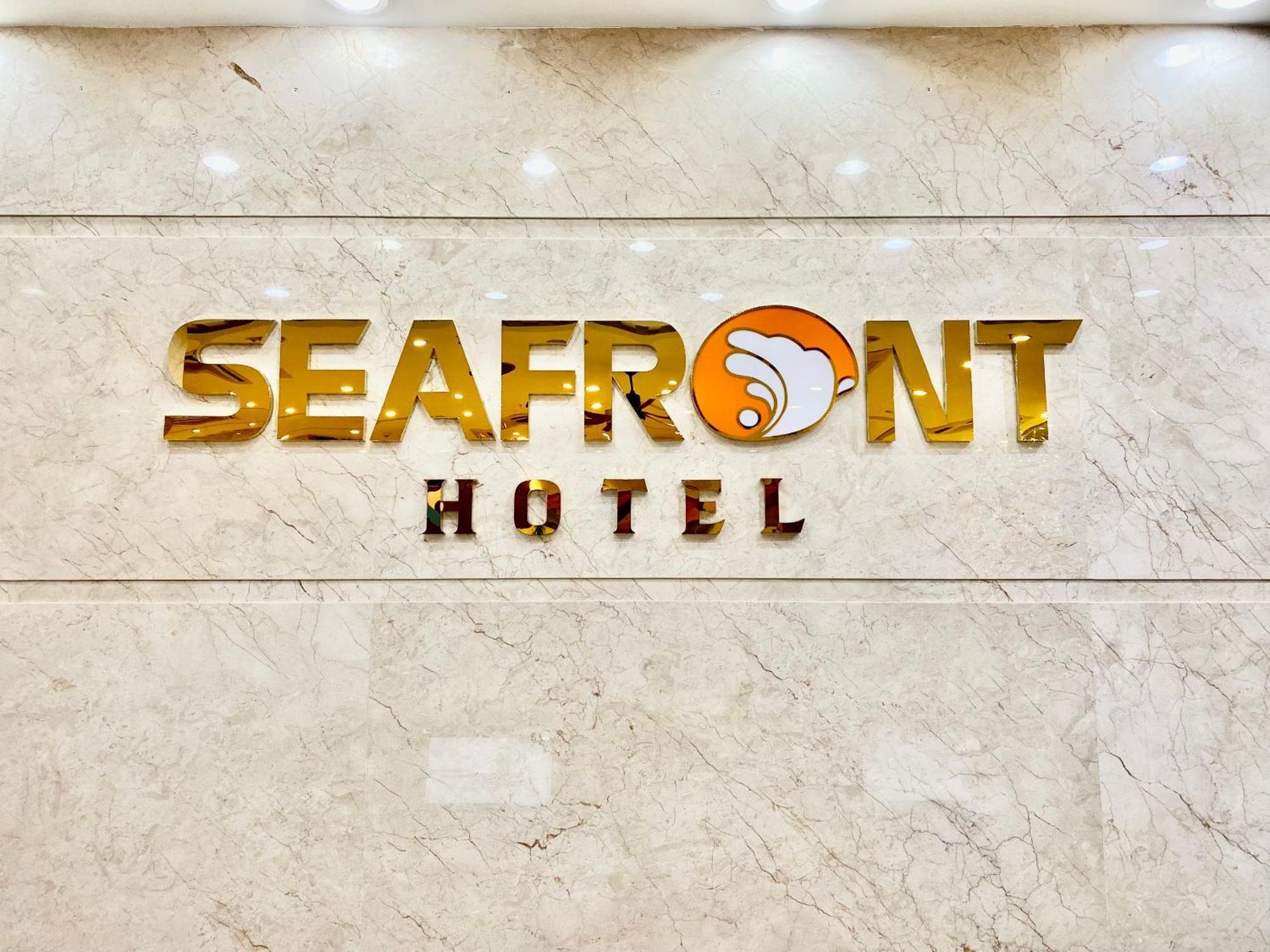Hotel Seafront Da Nang