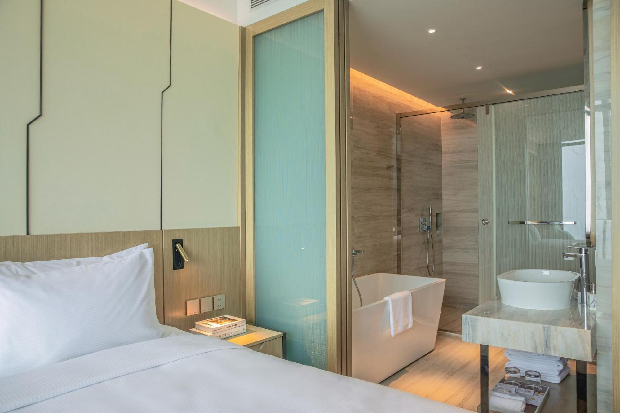 Hotel Awaken 5*