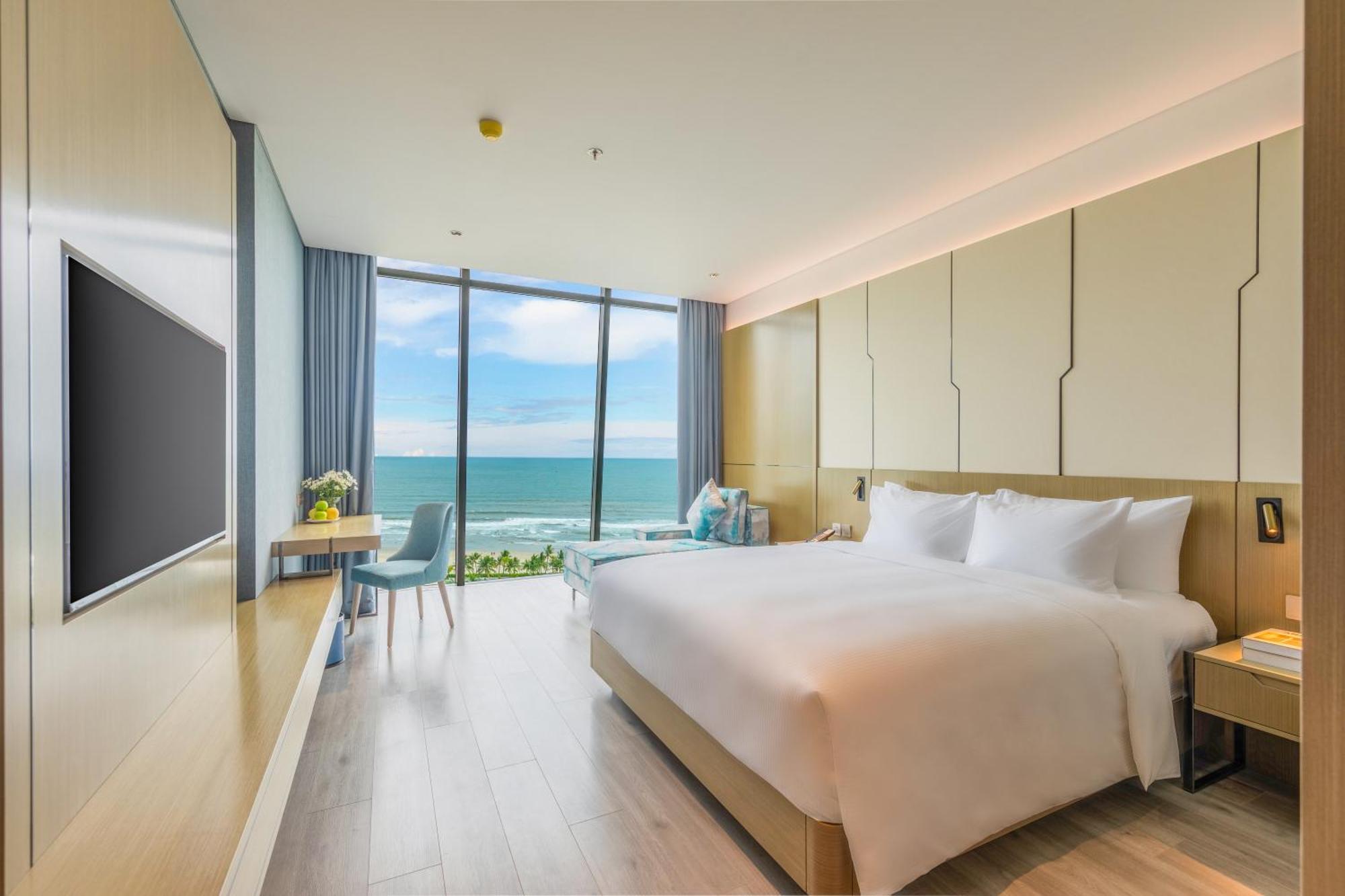 Awaken 5* Da Nang