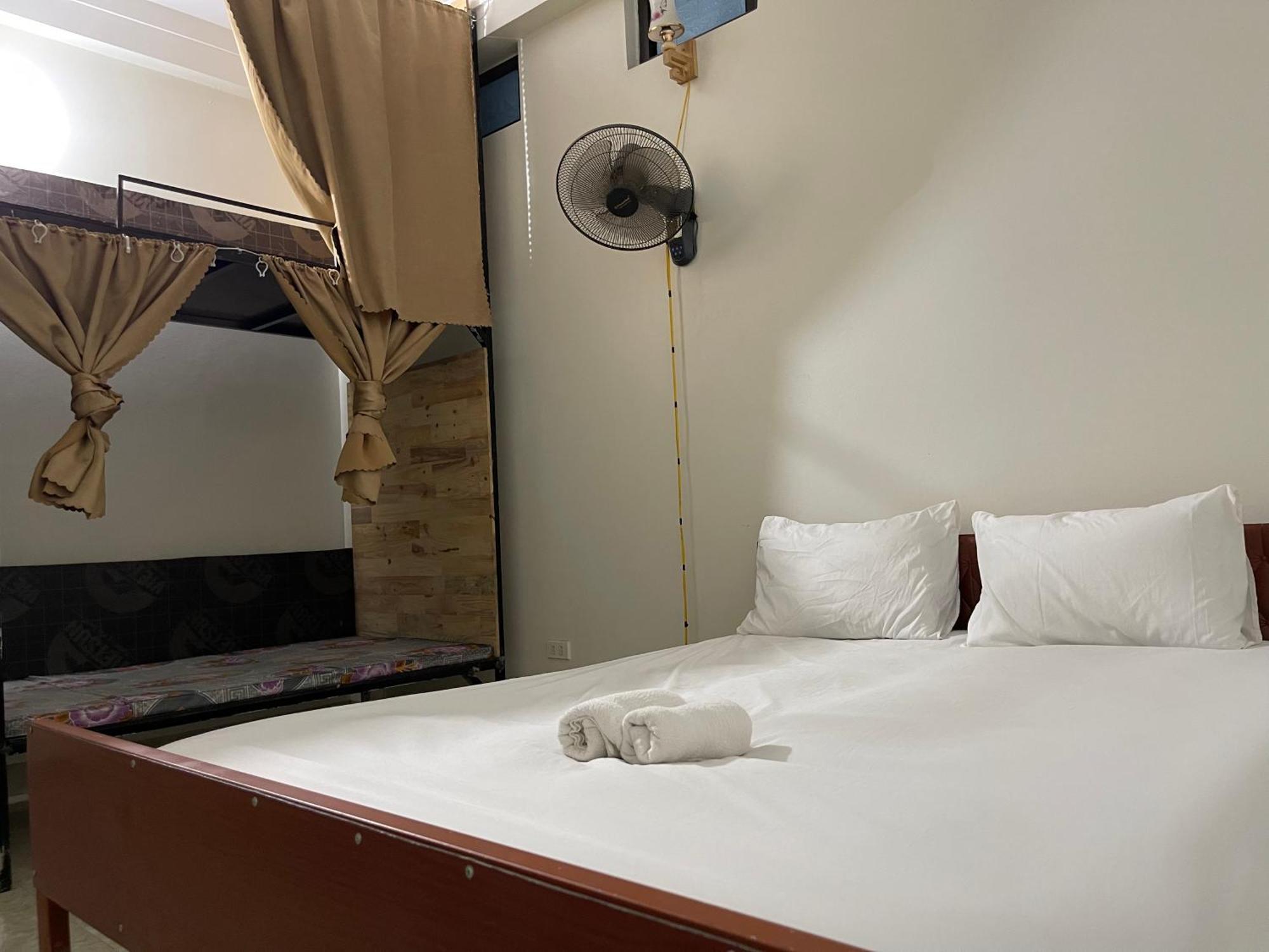 Hotel Yolo House And Loop Tours Ha Giang