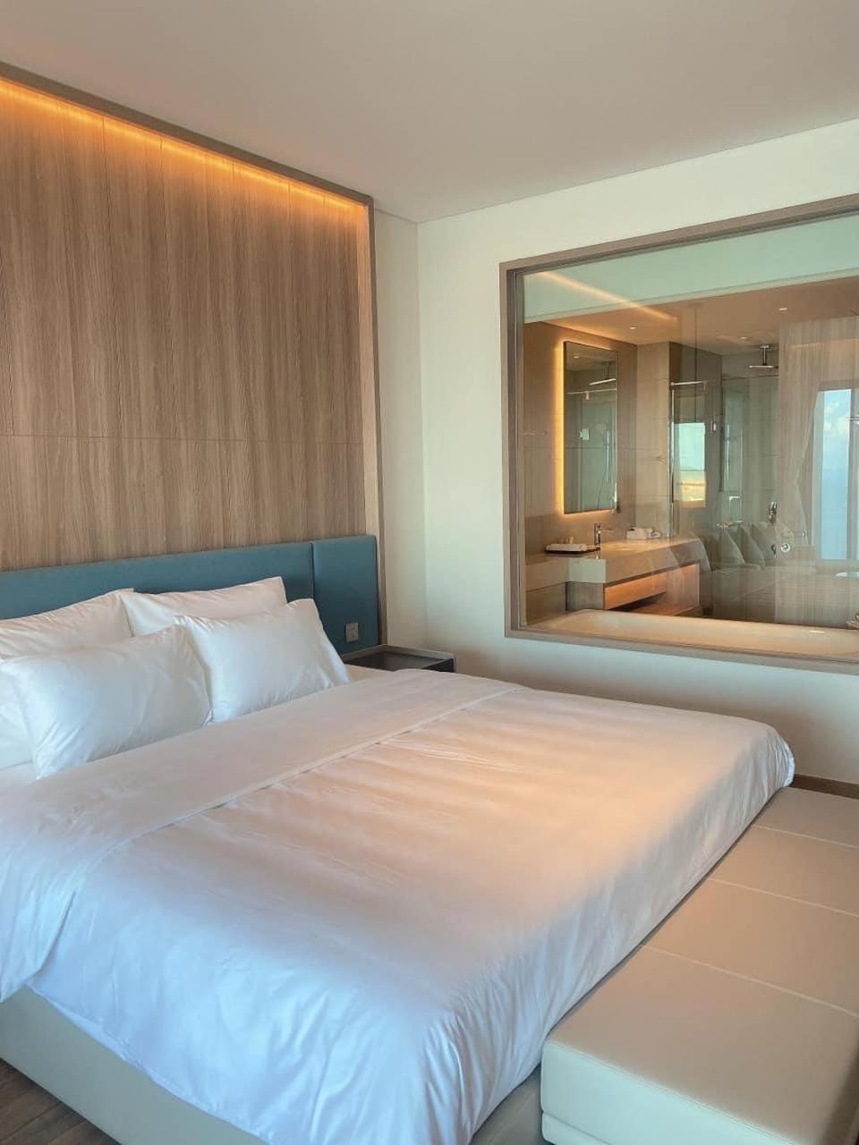 Khach San A Lacarte Bay, Ngay Mat Bien, Mien Phi Be Boi Hotel