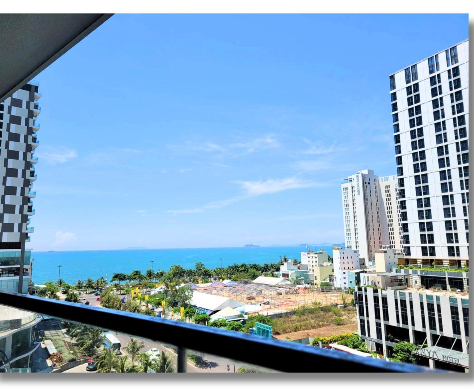 Flc Sea View