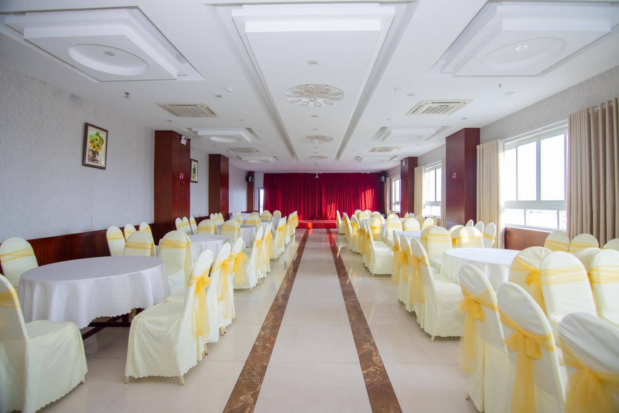 Quoc Cuong Center By Haviland 3*