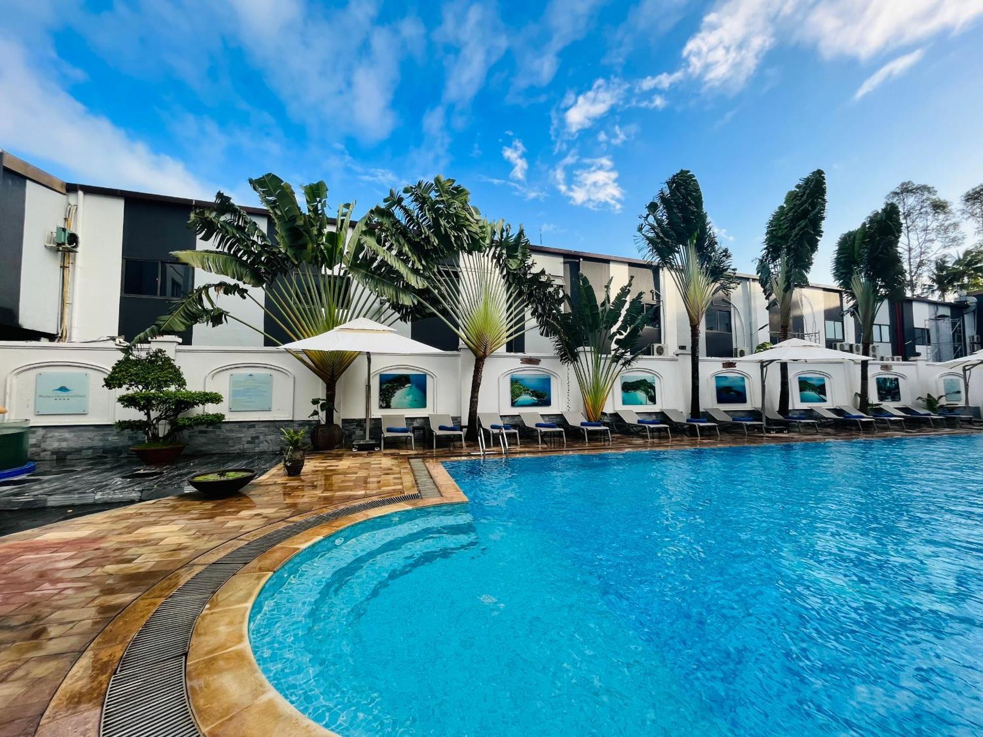 Ocean Pearl 4*