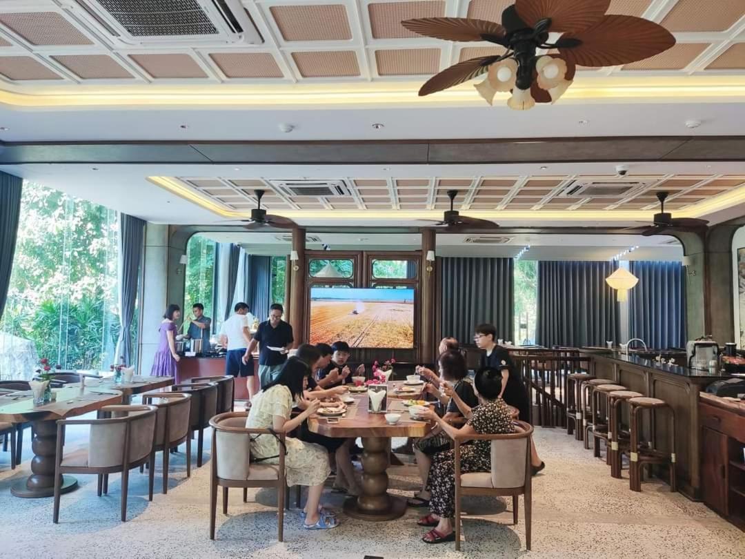 Minawa Kenhga & Resort 5*