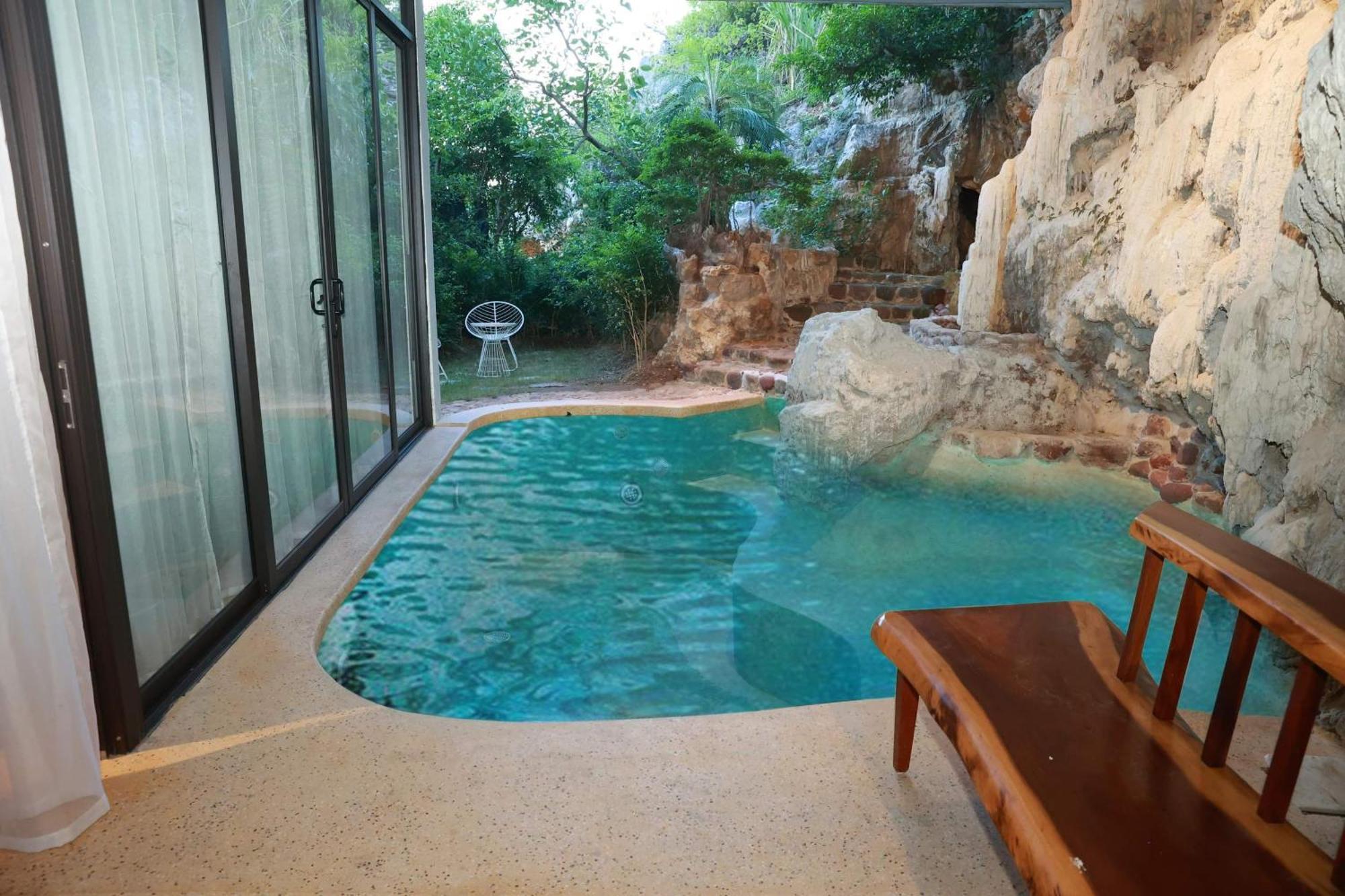 Minawa Kenhga & Resort 5*