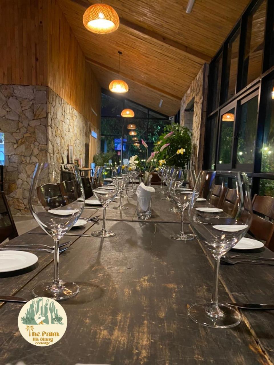 Lodge Tvpalm
